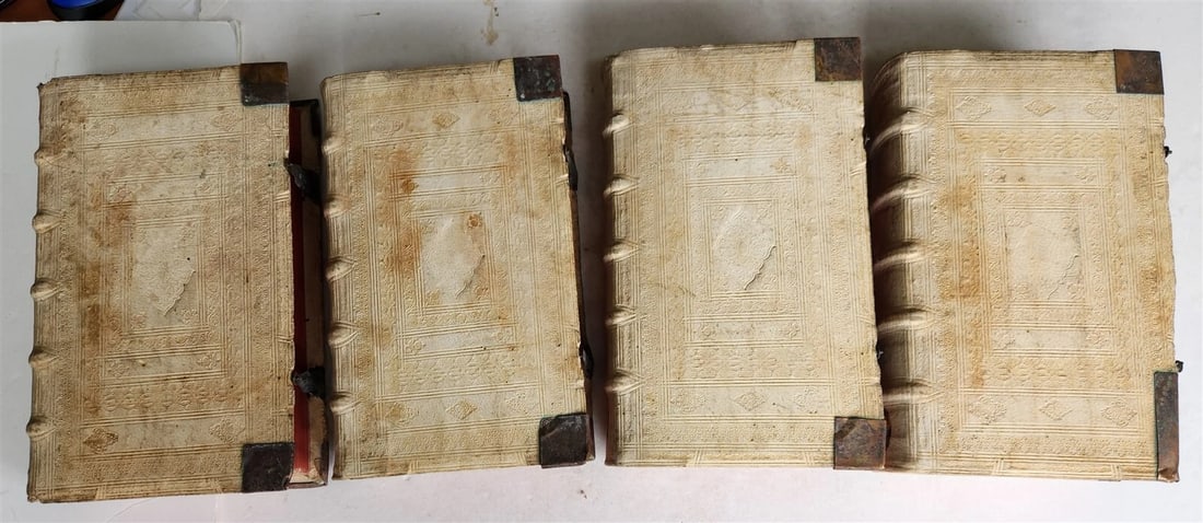 1690 PIGSKIN BOUND 4 FOLIO LAW BOOKS antique by D. D. Emanuelis Gonzalez Tellez - 6
