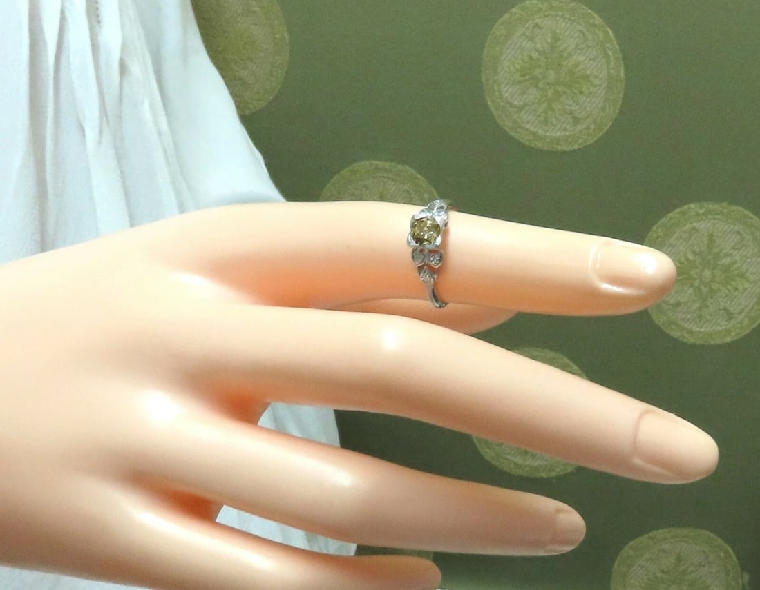 .60ct Natural Yellow Green Brown Diamond Vintage Gilt Ring Platinum - 10