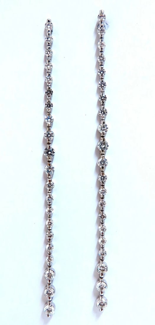 4.02ct Natural Round Diamonds Dangle Earrings 14kt EXtra Long Glam 4 Inch**: Title: 4.02ct Natural Round Diamonds Dangle Earrings 14kt EXtra Long Glam 4 Inch** Description: Extra Long Mod Dangle 4.02ct. Natural diamonds earrings. Rounds, Full cut brilliants. G- color Vs-2 Clar