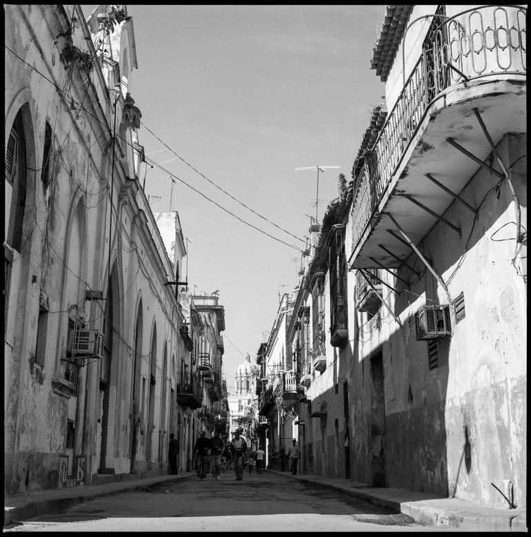 The Streets of Old Havana, Cuba - Silver Gelatin: Title: The Streets of Old Havana, Cuba - Silver Gelatin Photograph - Limited Edition of 10 Artist: Paul Cooklin Origin: United Kingdom Medium: Photography, Gelatin on Paper Dimensions: 16 W x 20 H x 0
