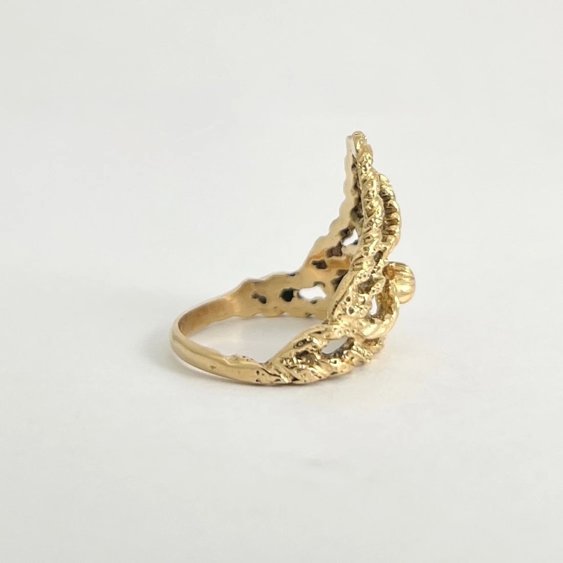 Vintage 1970's Pointed Chevron Statement Ring 14K Yellow Gold, 4.22 Grams - 6