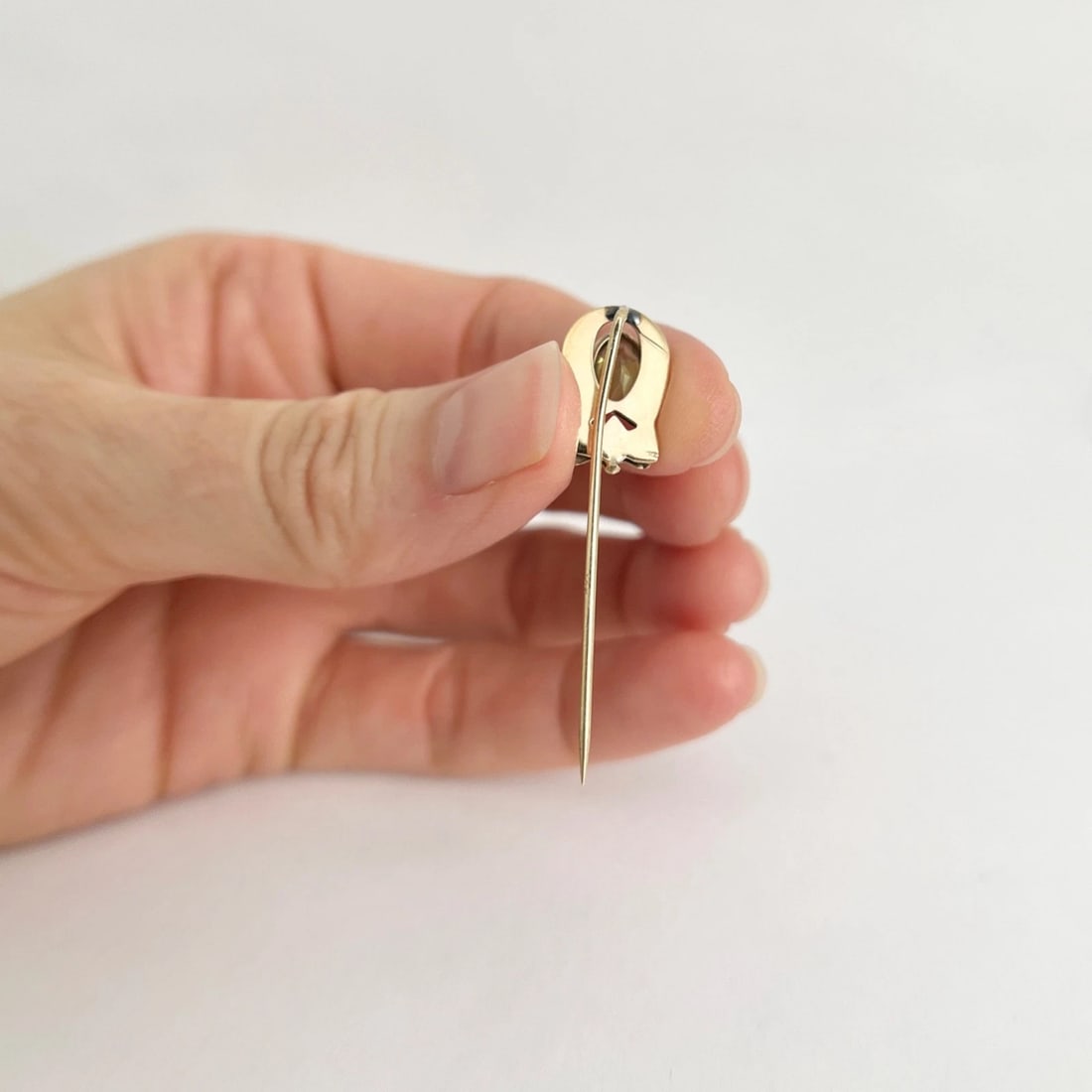 Vintage 1950's Peridot Gemstone Lapel Stick Pin 14K Yellow Gold, 1.29 Grams - 6