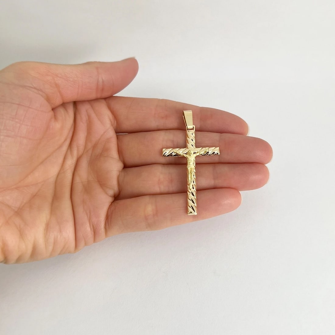 Large Crucifix Cross Religious Pendant Charm 18K Yellow Gold, 3.68 Grams - 2