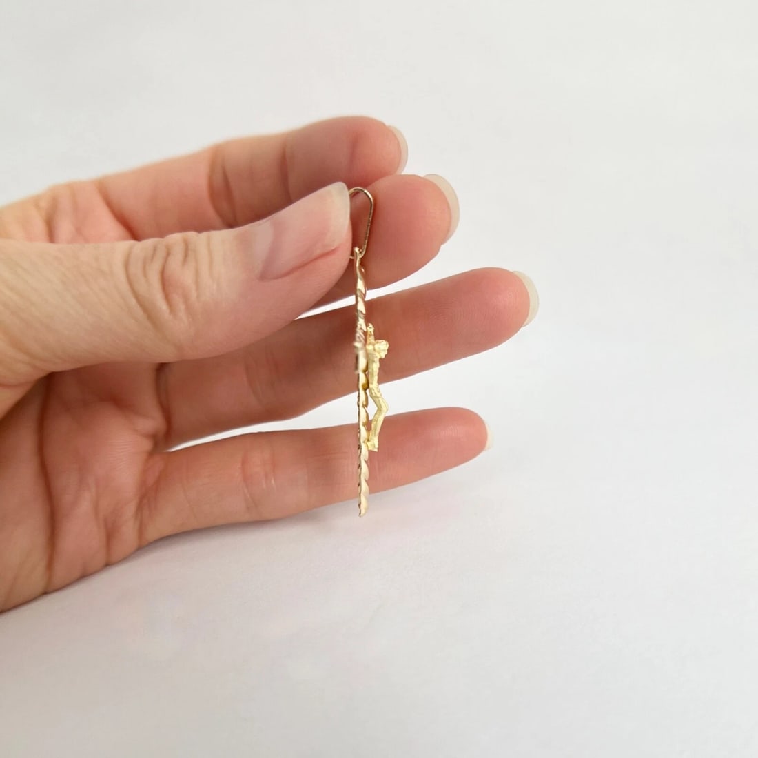 Large Crucifix Cross Religious Pendant Charm 18K Yellow Gold, 3.68 Grams - 5