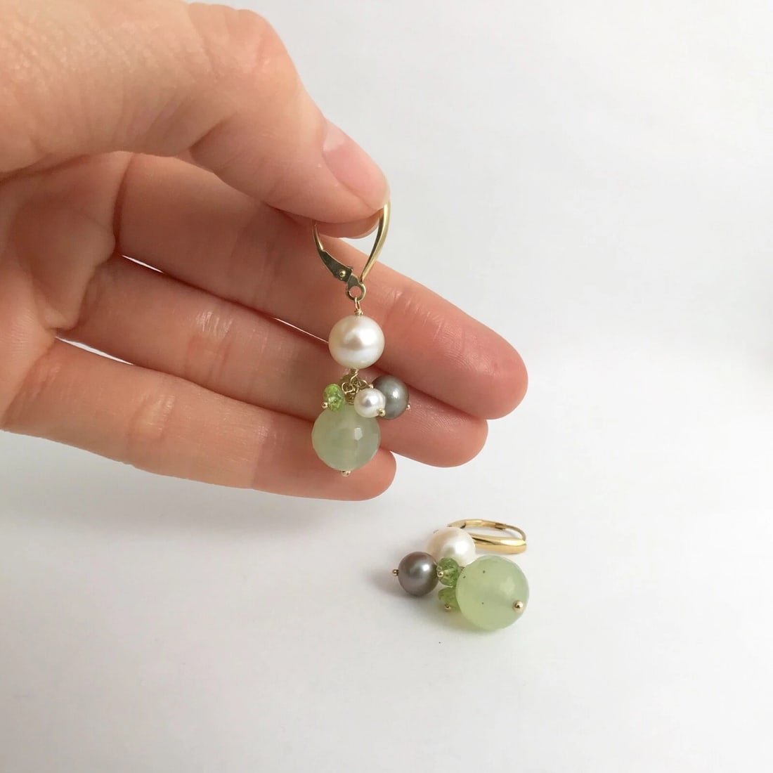 Grey White Pearl Peridot Quartz Dangle Drop Earrings 14K Yellow Gold, 6.42 Grams - 2