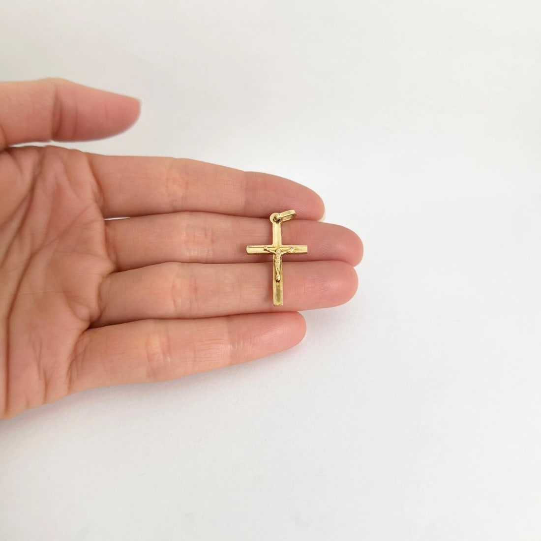Italian Crucifix Cross Religious Pendant Charm 14K Yellow Gold, 1.40 Grams - 2