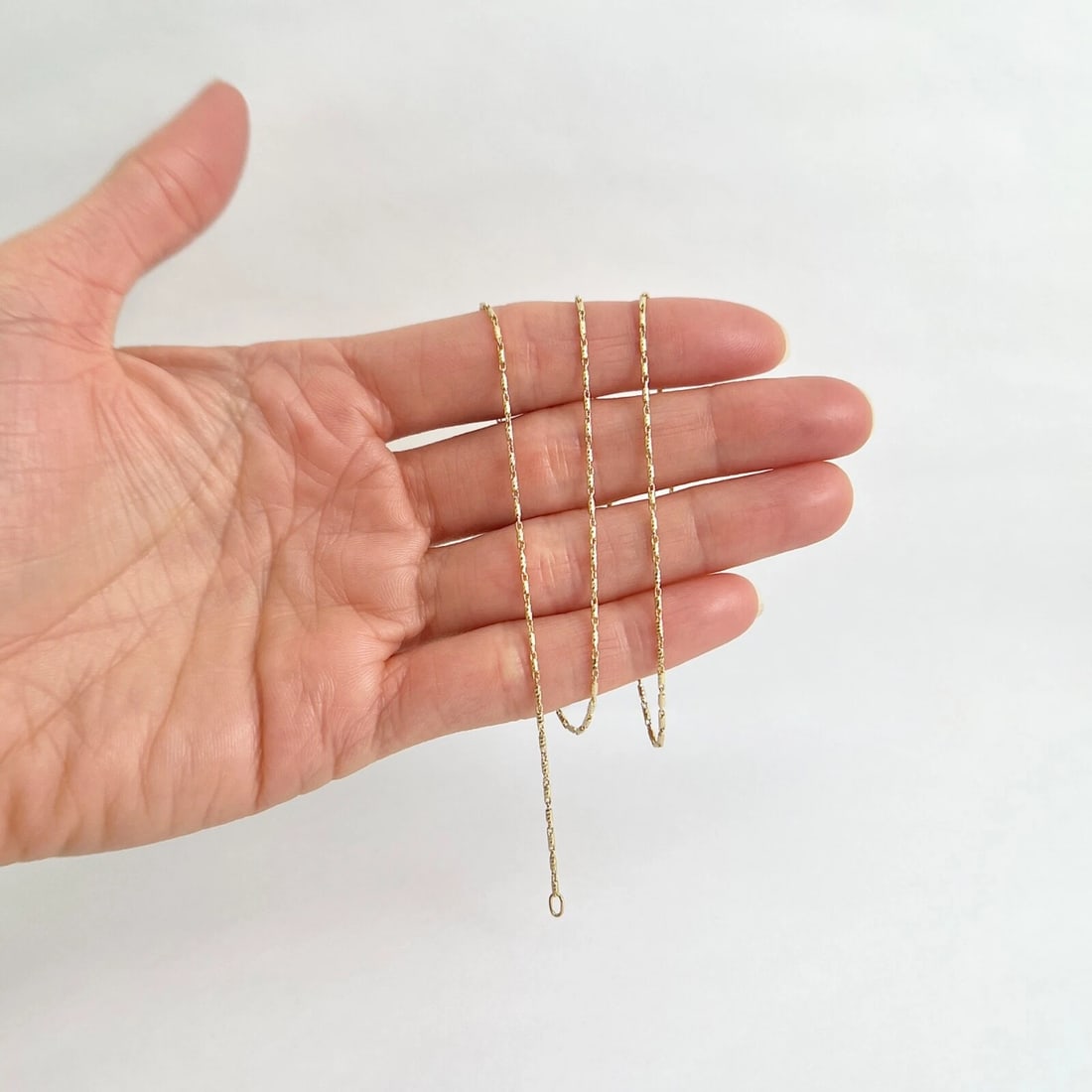 Thin Rounded Barrel Chain Necklace 14K Yellow Gold, 18.5 Inches, 1.1 mm, 3.58 Gr - 2