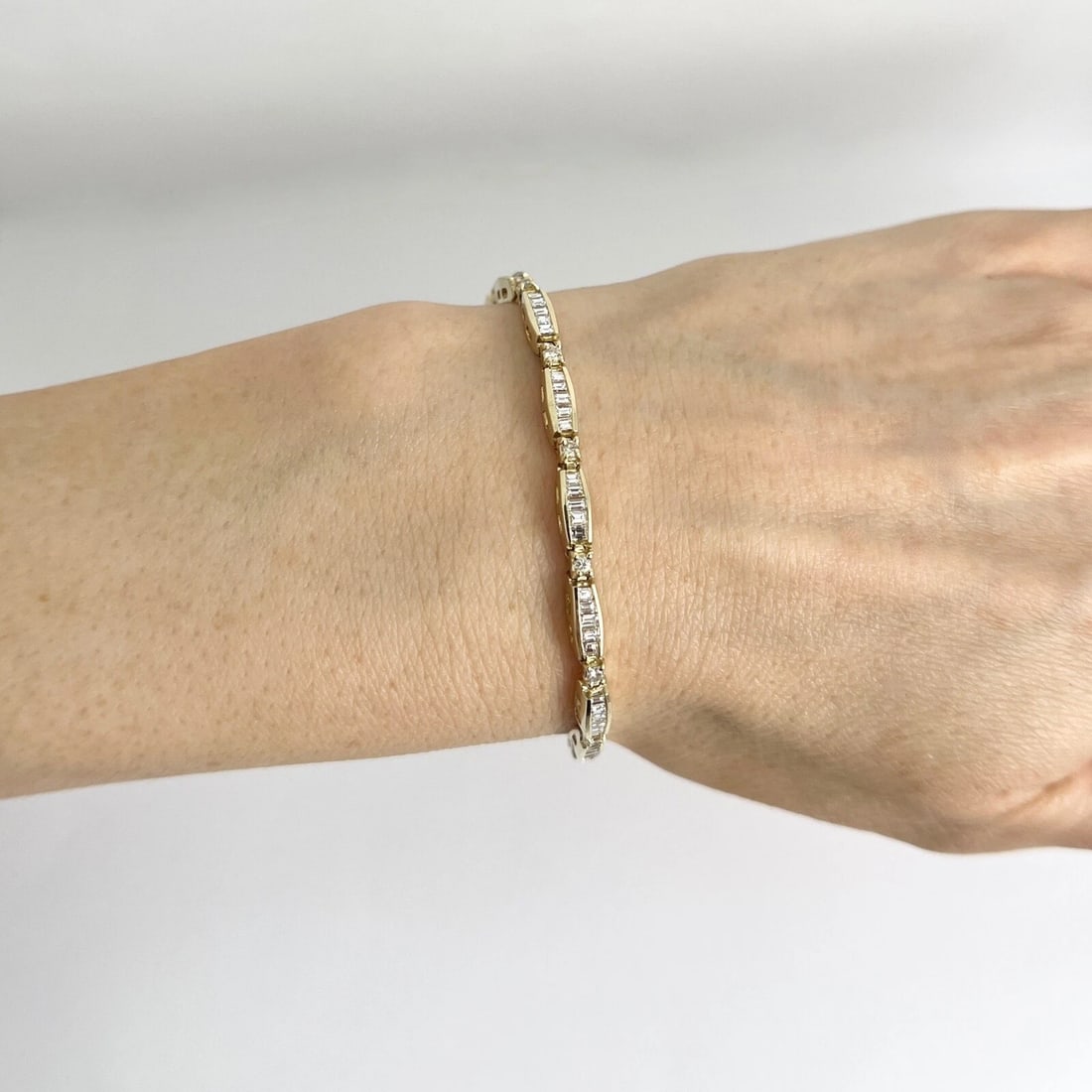 Estate Baguette Round Diamond Tennis Bracelet 14K Yellow Gold, 2.15 CTW, 9.44 Gr - 3