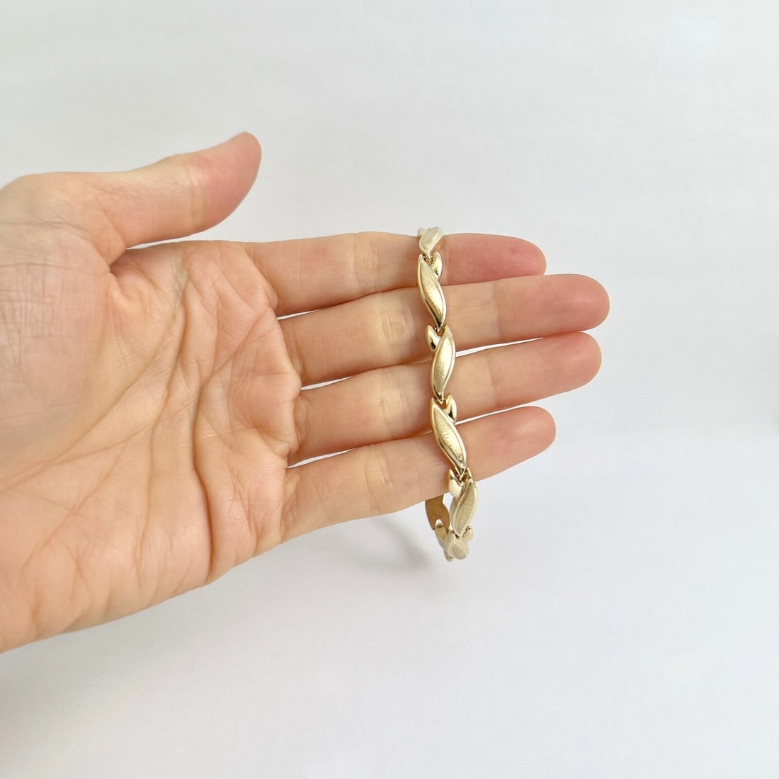 Wave Link Chain Bracelet 14K Yellow Gold, 7.25 Inches, 6 mm, 6.88 Grams - 2