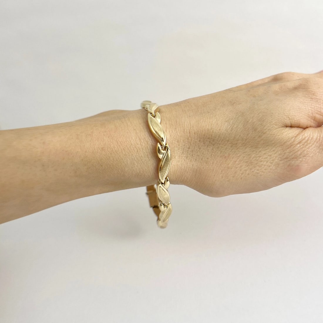 Wave Link Chain Bracelet 14K Yellow Gold, 7.25 Inches, 6 mm, 6.88 Grams - 4