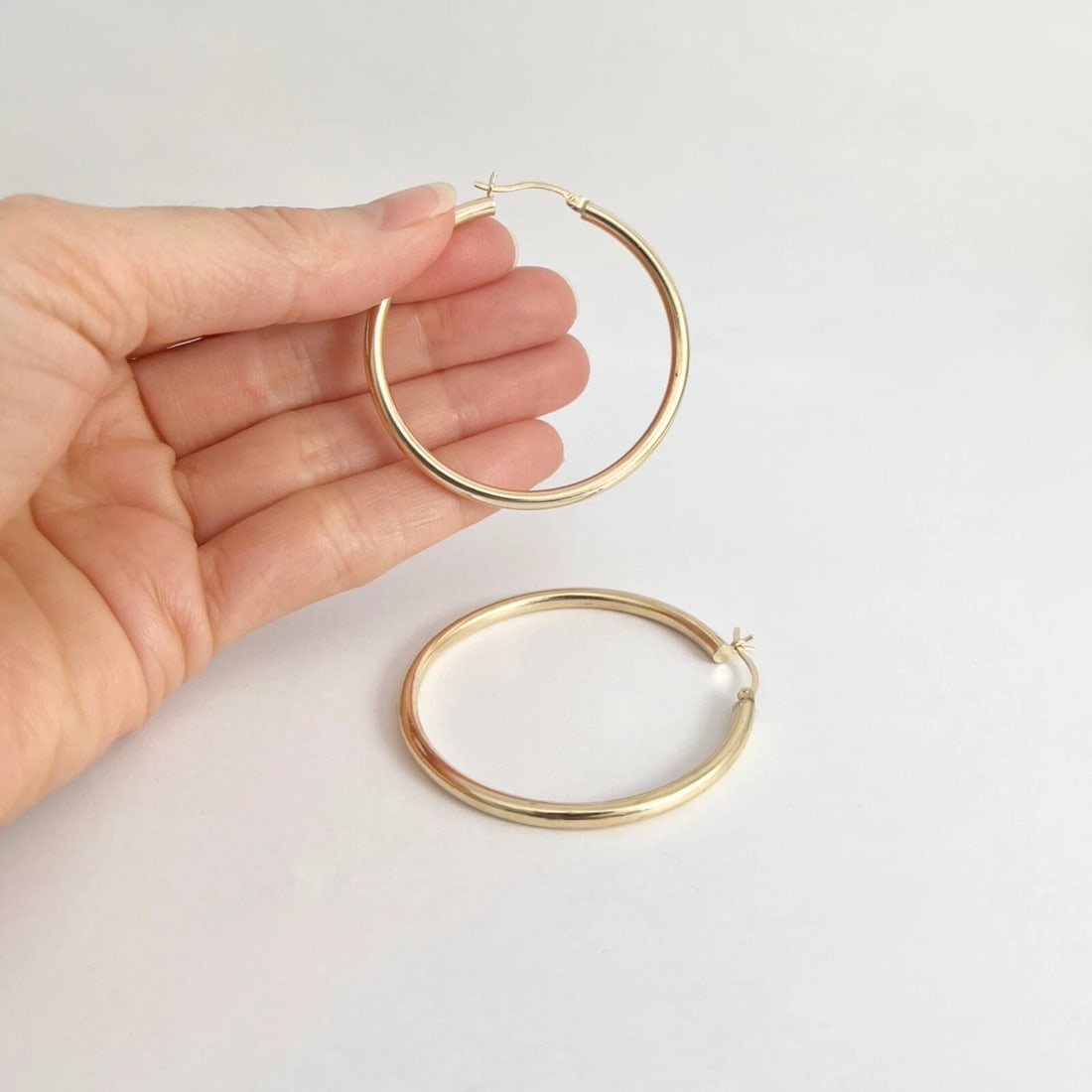 Big Thin Hoop Earrings 14K Yellow Gold, 1.8 Inches, 5.22 Grams - 4