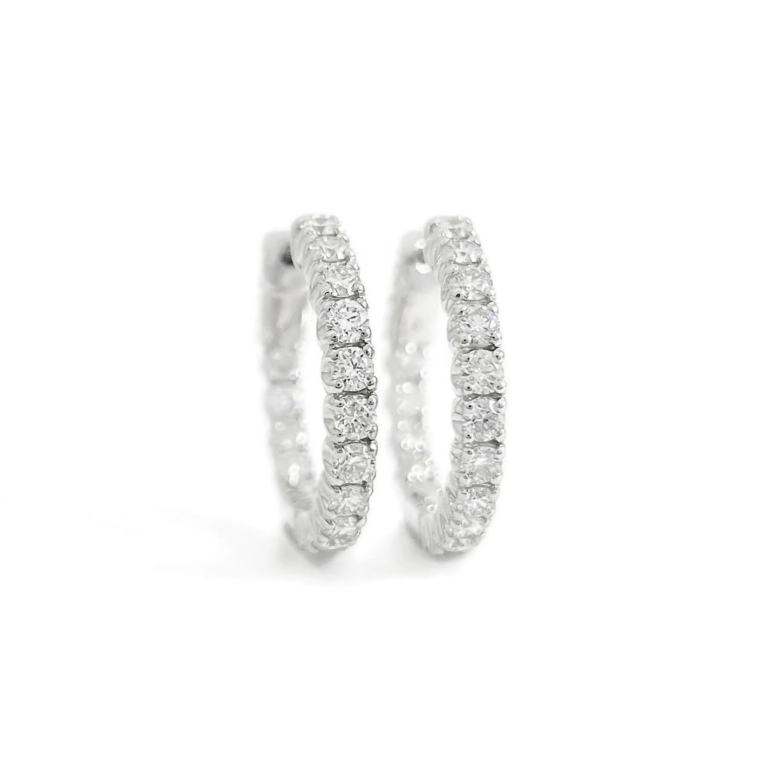 Inside-Out Diamond Hoop Earrings 14K White Gold, 20.5 mm, 1.51 CTW: Title: Inside-Out Diamond Hoop Earrings 14K White Gold, 20.5 mm, 1.51 CTW Description: Inside-Out Diamond Hoop Earrings 14K White Gold, 20.5 mm, 1.51 CTW These are beautiful earrings! Diamonds: 30