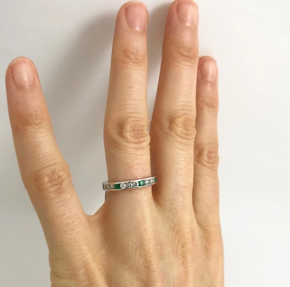 Emerald Diamond Eternity Band Ring 14K White Gold,1.00 CTW, Size 5, 2.37 Grams - 4