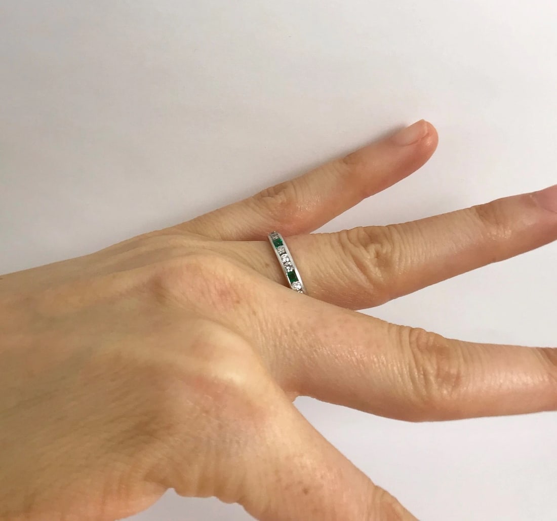 Emerald Diamond Eternity Band Ring 14K White Gold,1.00 CTW, Size 5, 2.37 Grams - 5