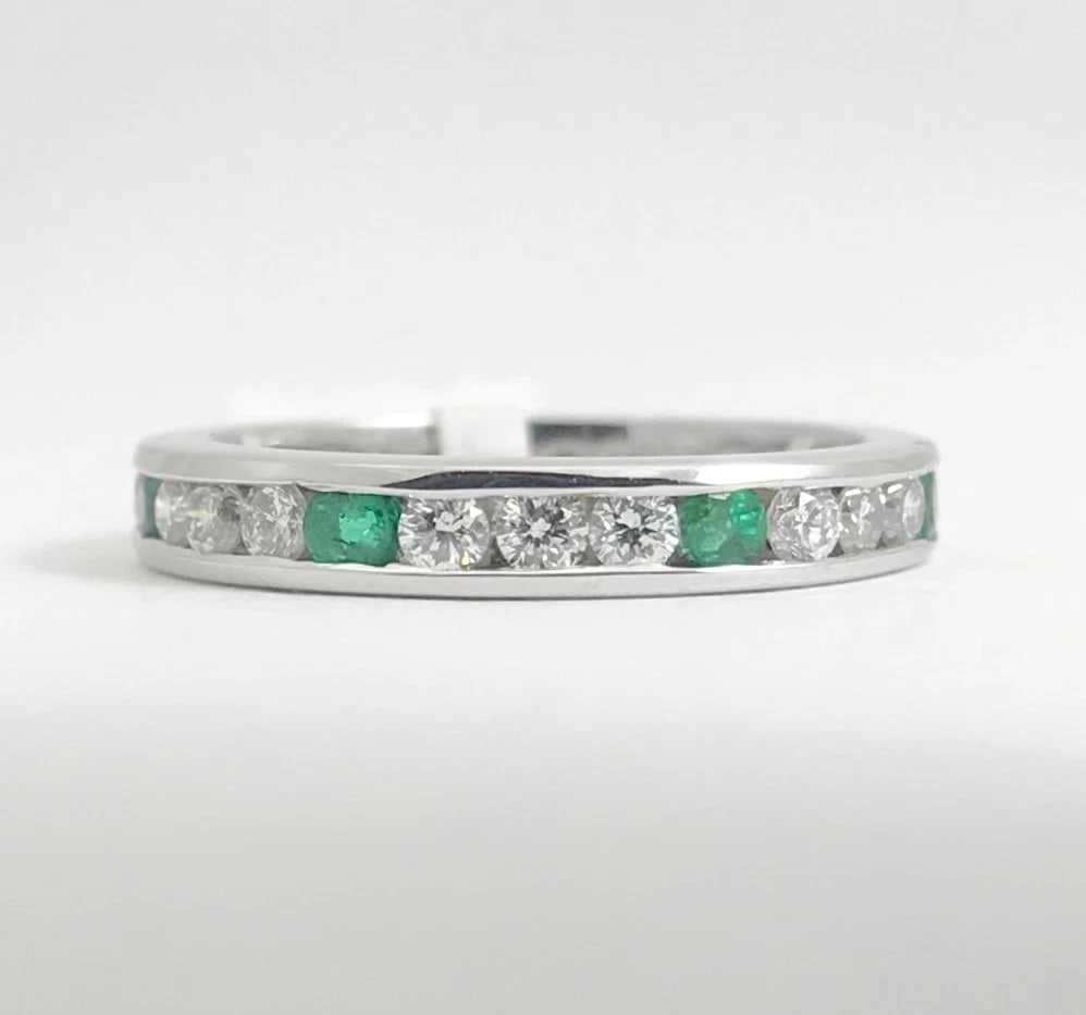 Emerald Diamond Eternity Band Ring 14K White Gold,1.00 CTW, Size 5, 2.37 Grams - 7