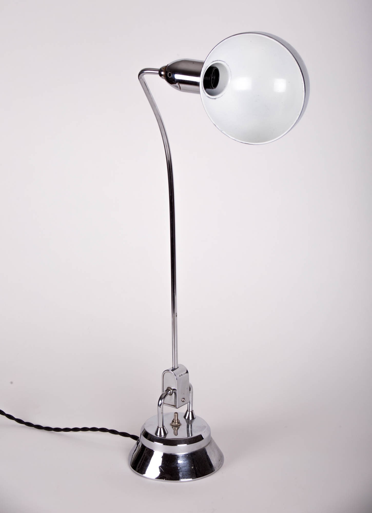 Prench modernist Long Neck Jumo task lamp Perriand ( chromed base ) - 3