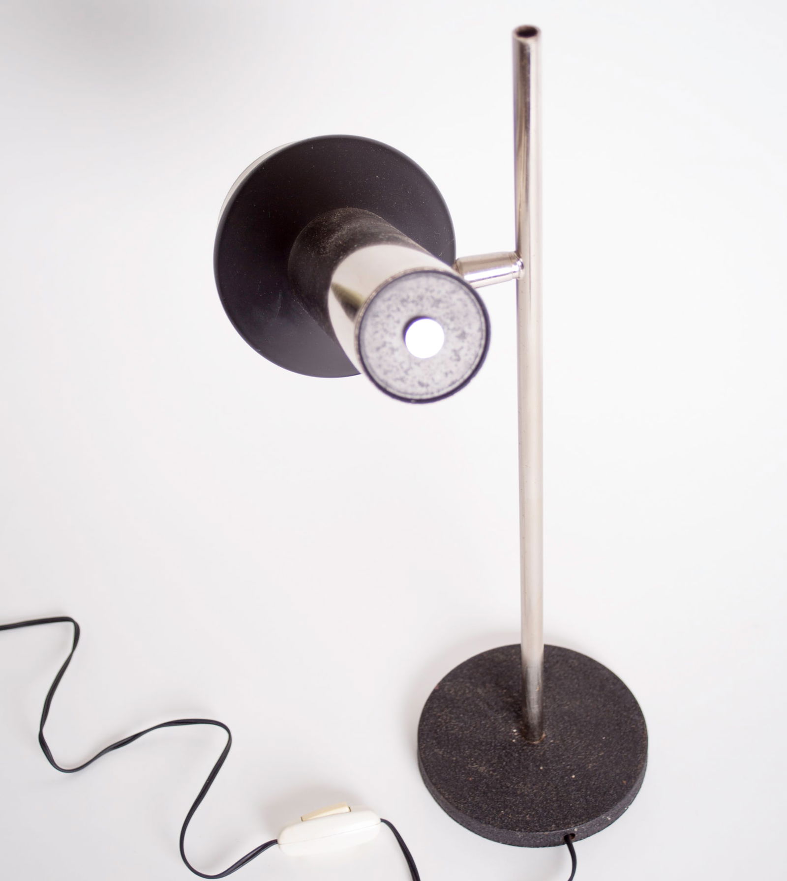 ANVIA HOOGERVORST Designer Rod Lamp - 2