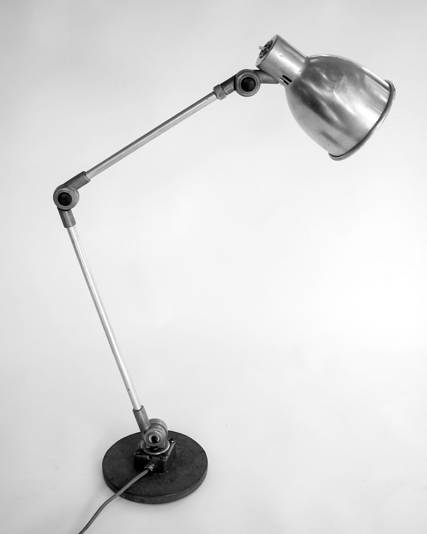 SANFIL FRENCH INDUSTRIAL MODERNIST TASK LAMP 2: Title: SANFIL FRENCH INDUSTRIAL MODERNIST TASK LAMP 2 Description: Sanfil ( meaning without wire in French ) was a competitor to the Jielde lamp , while not reaching the sophistication of a Jielde the