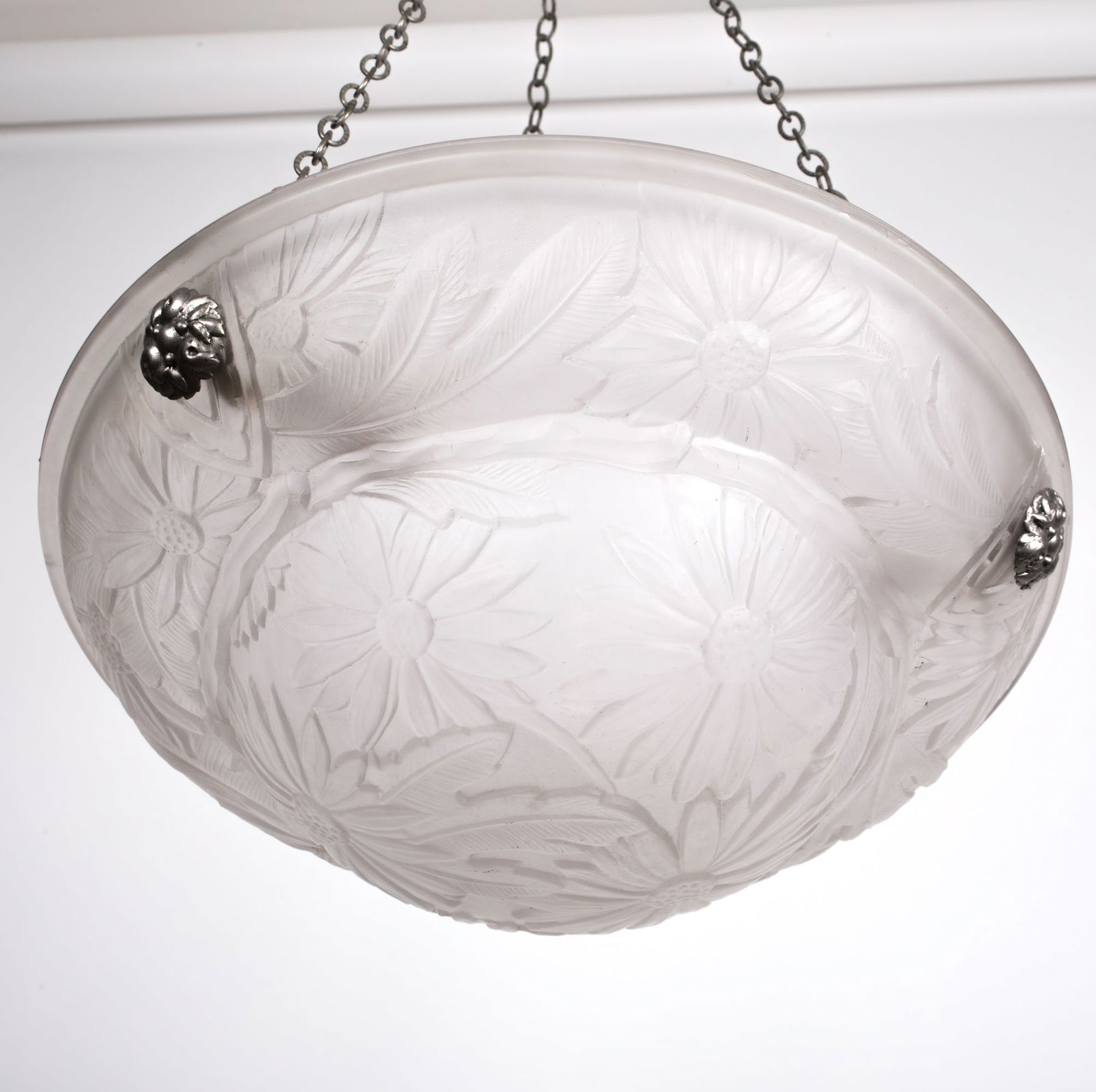 FRENCH ART DECO CHANDELIER white GLASS VERDUN daisy motive - 3