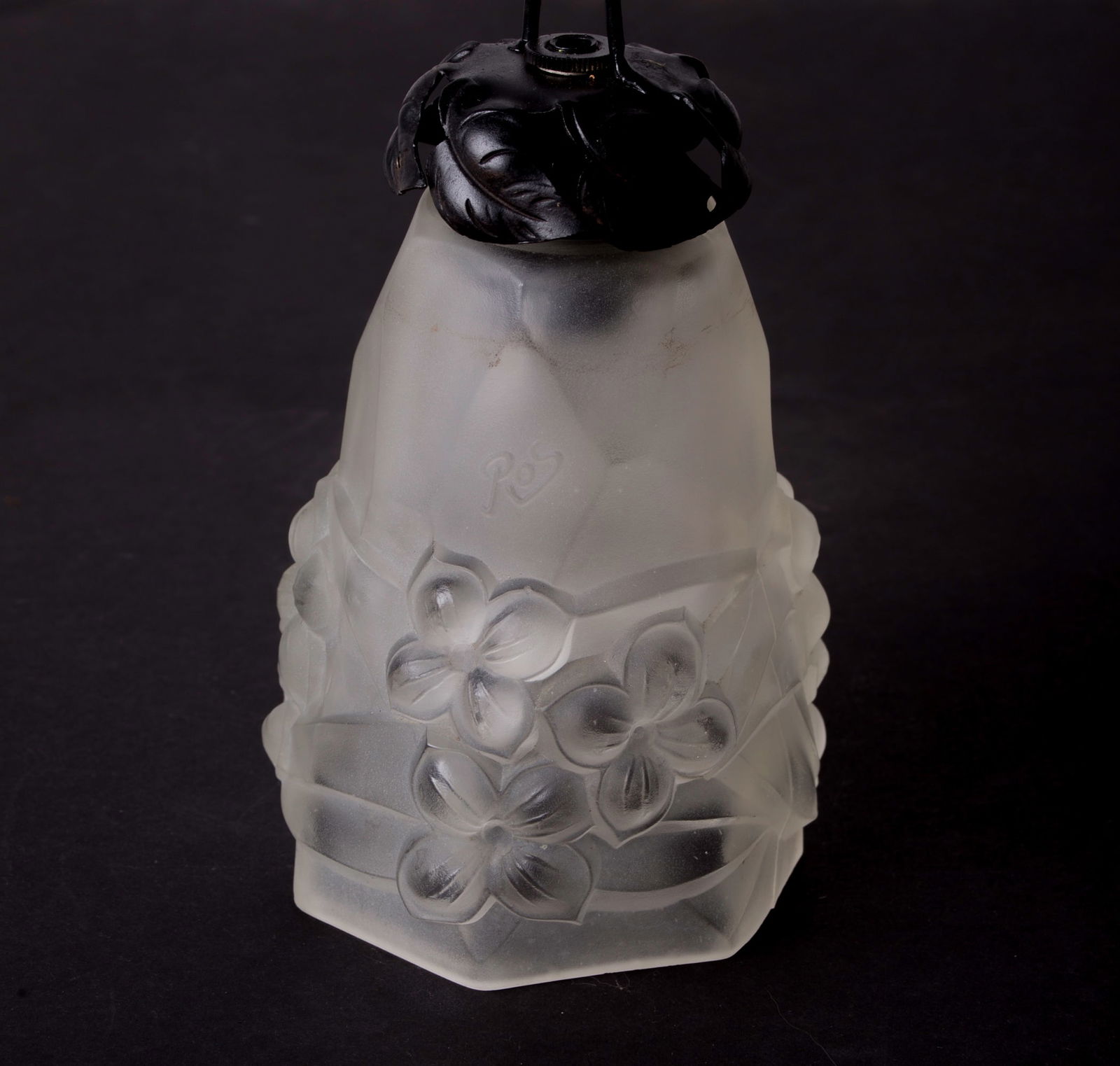 FRENCH Art-Deco Chandelier Degue David Guéron Ros signature pressed glass - 7