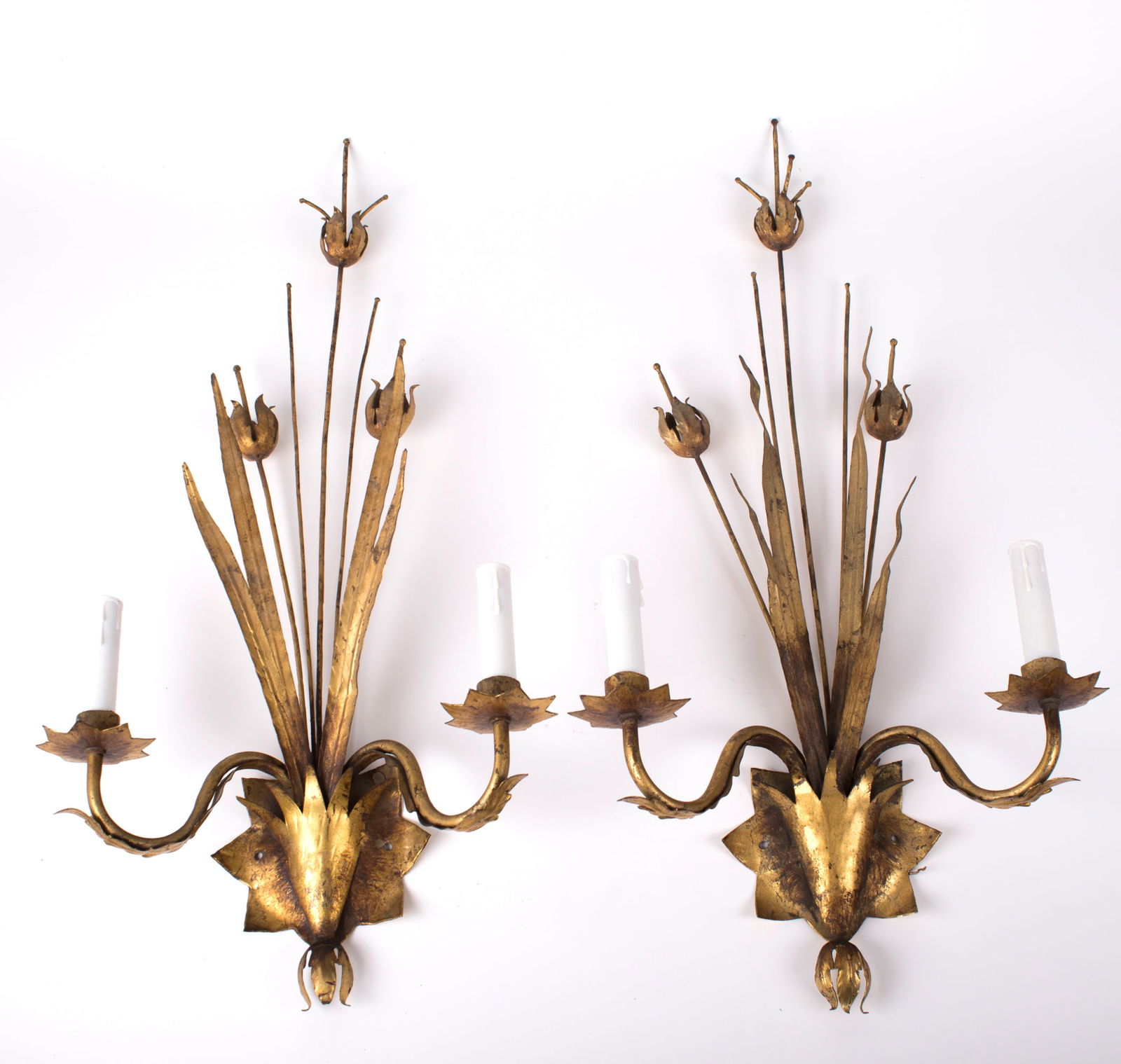Brutalist metal mid century naturalist sconce from Spain - 4