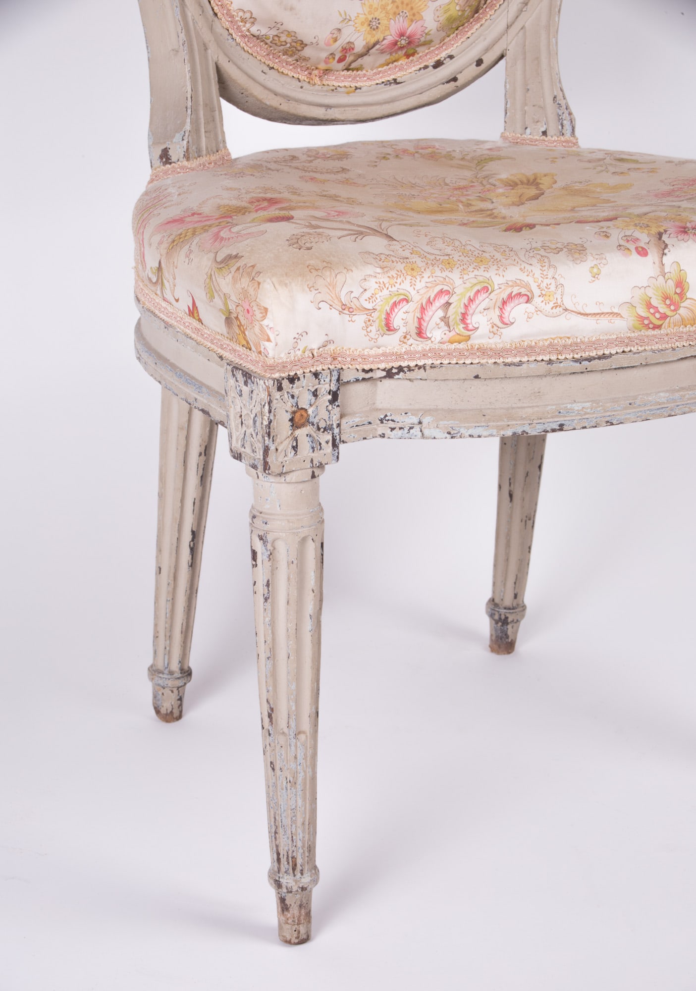 Louis XVI bedroom Chairs neo classic 18th - 3