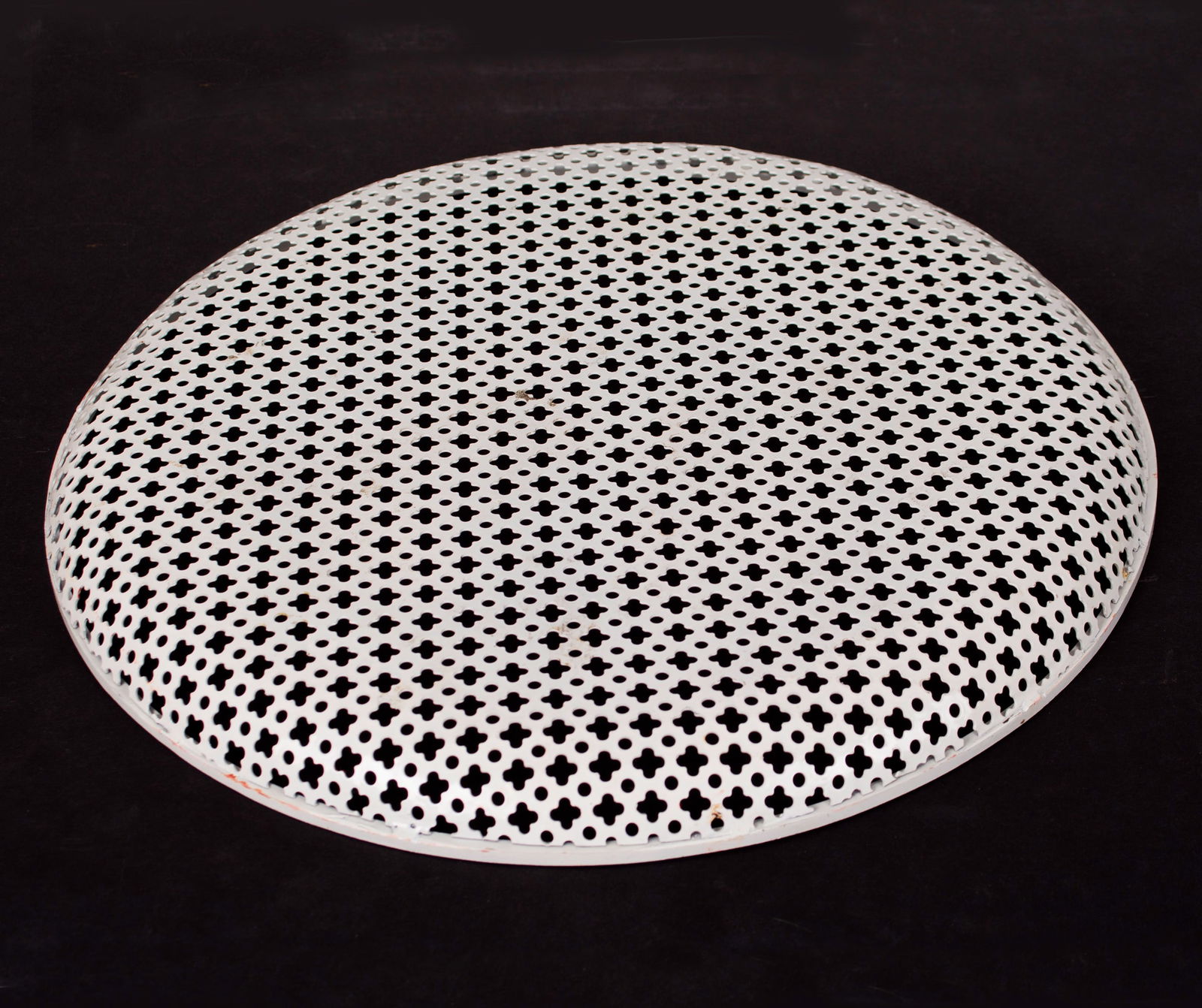 Large Mategot mid century round Tray rigitulle with stamped trim - 2