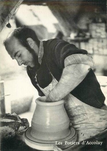 Mid-Century French Pottery ACCOLAY Ceramic stirrups vase - 7