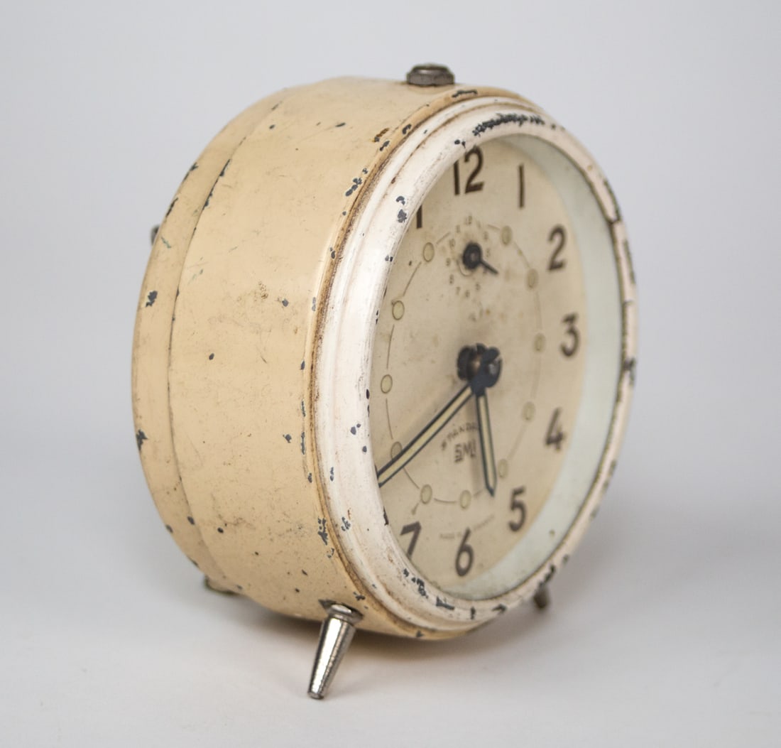 French white Art Deco alarm Clock SMI France - 2