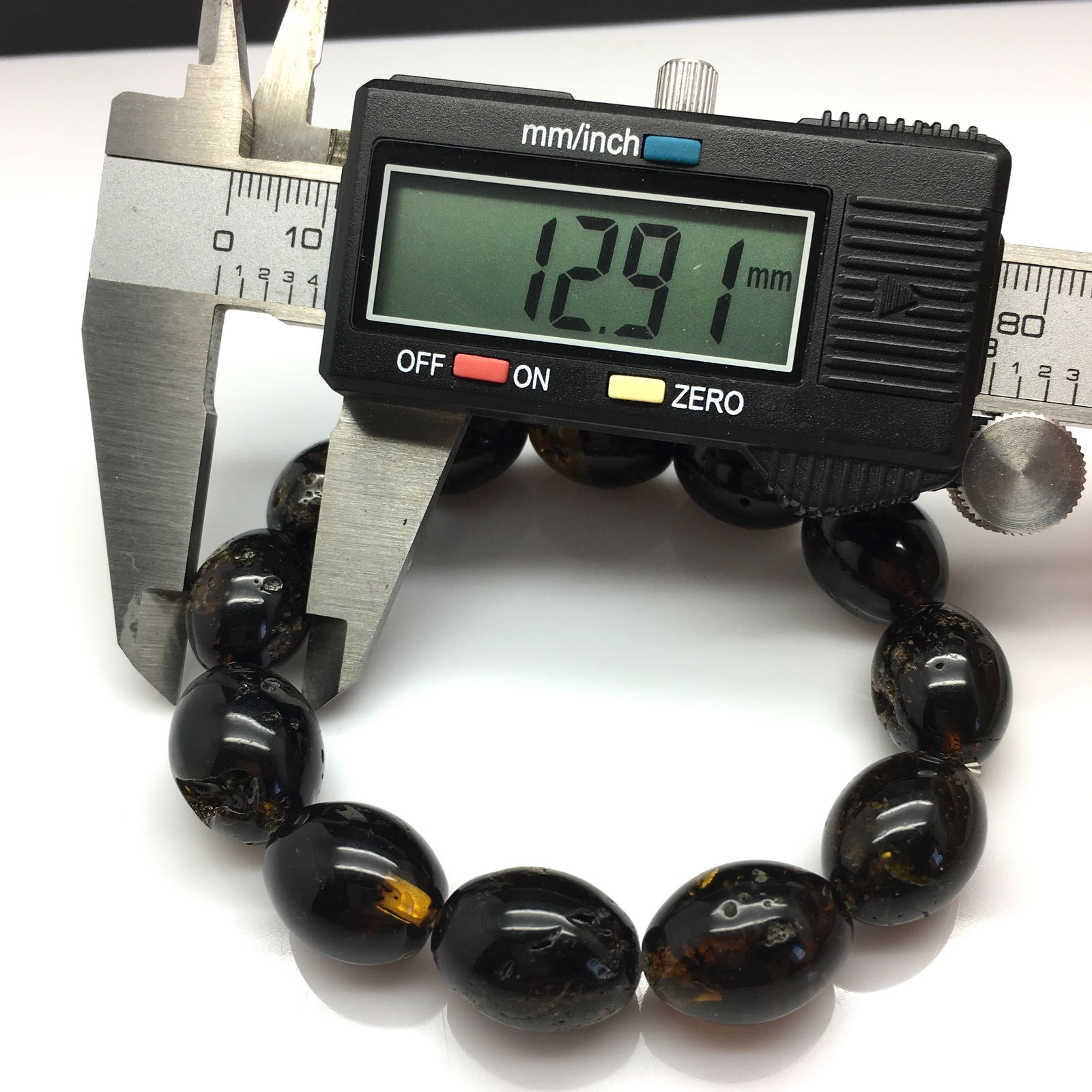 Antique Amber Bracelet made from Olive shaped Amber beads - 2