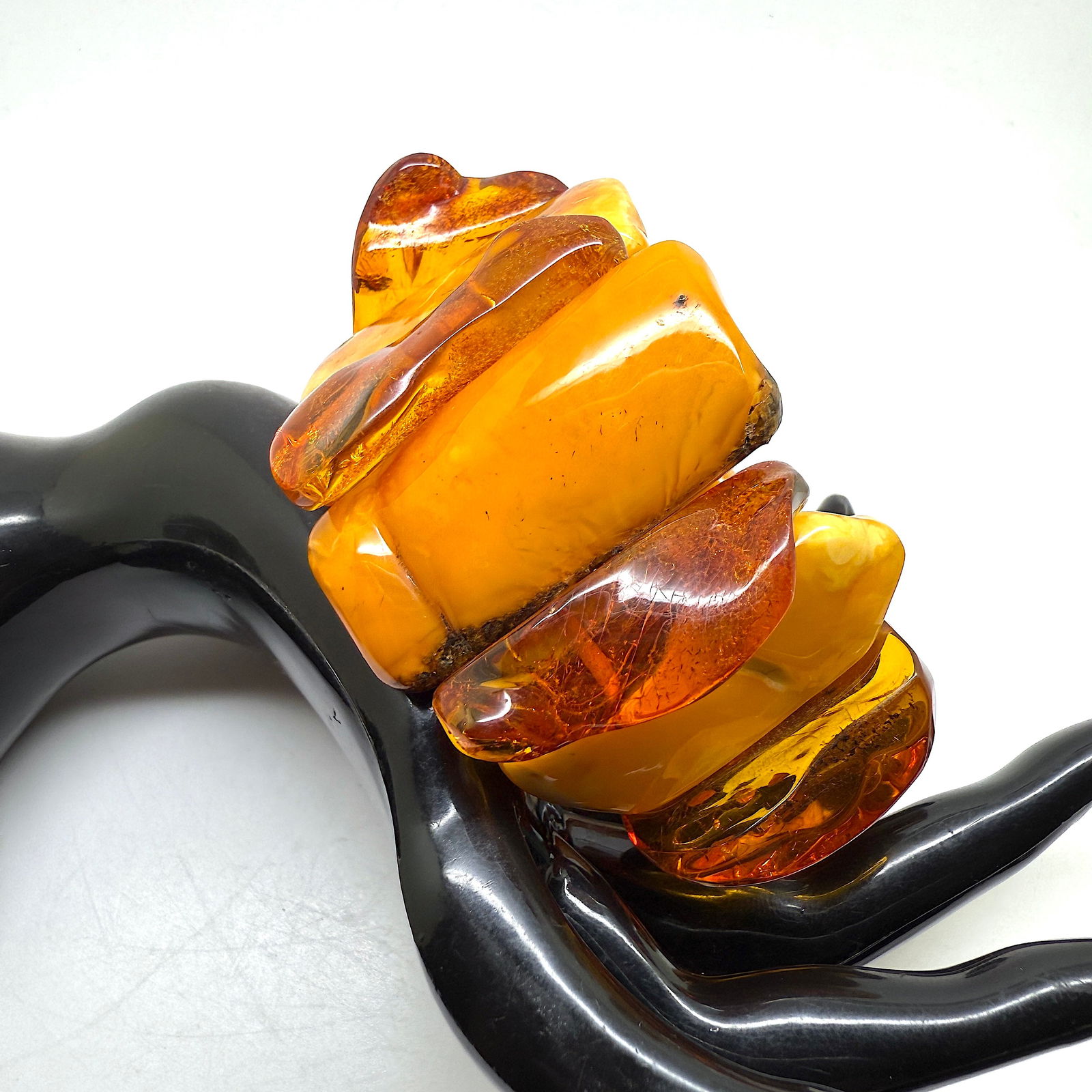 Amazing Vintage Amber Bracelet made from Rectangle shaped Amber beads - 3