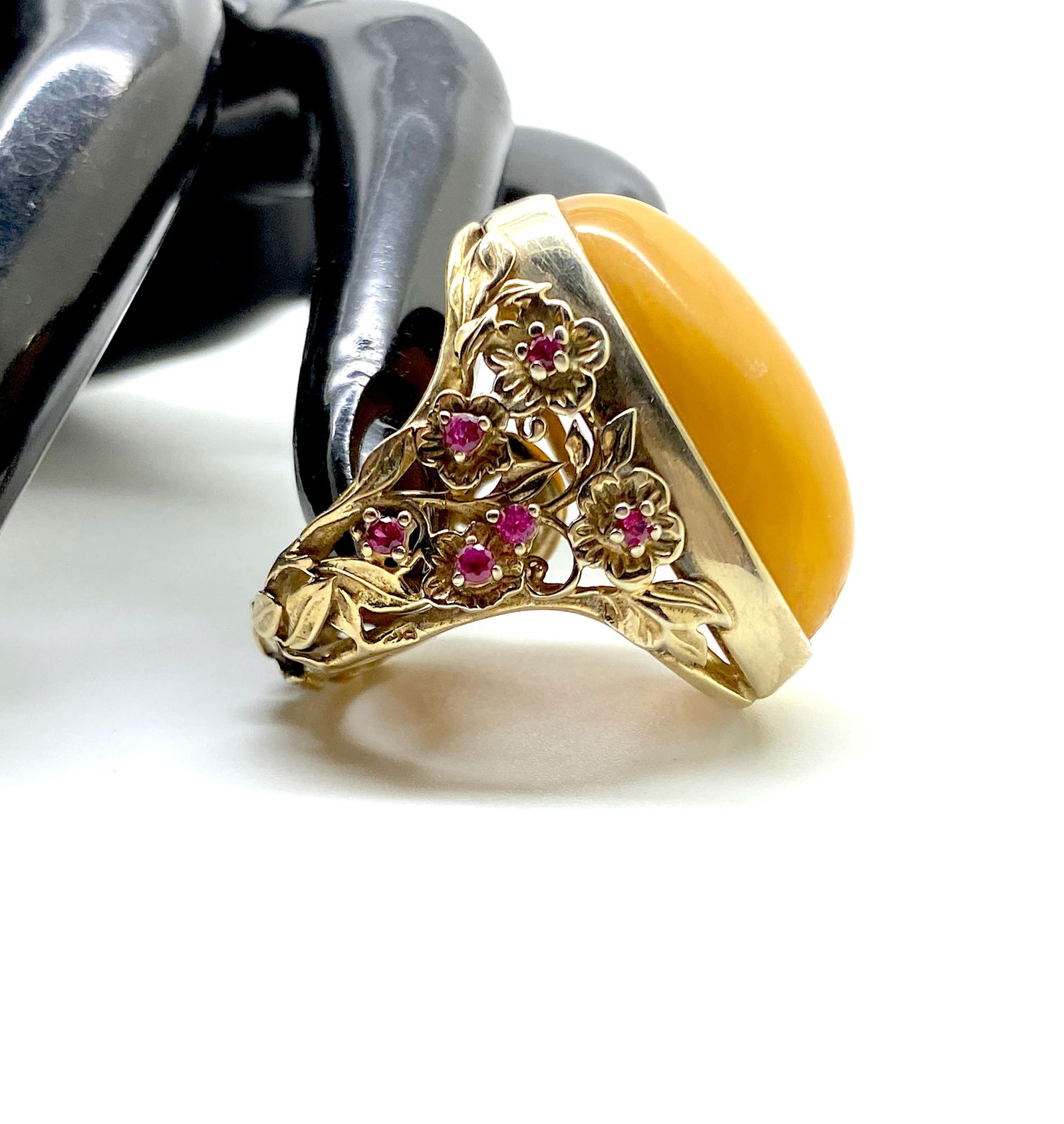 Unique and Beautiful Amber Ring with Garnets - 4