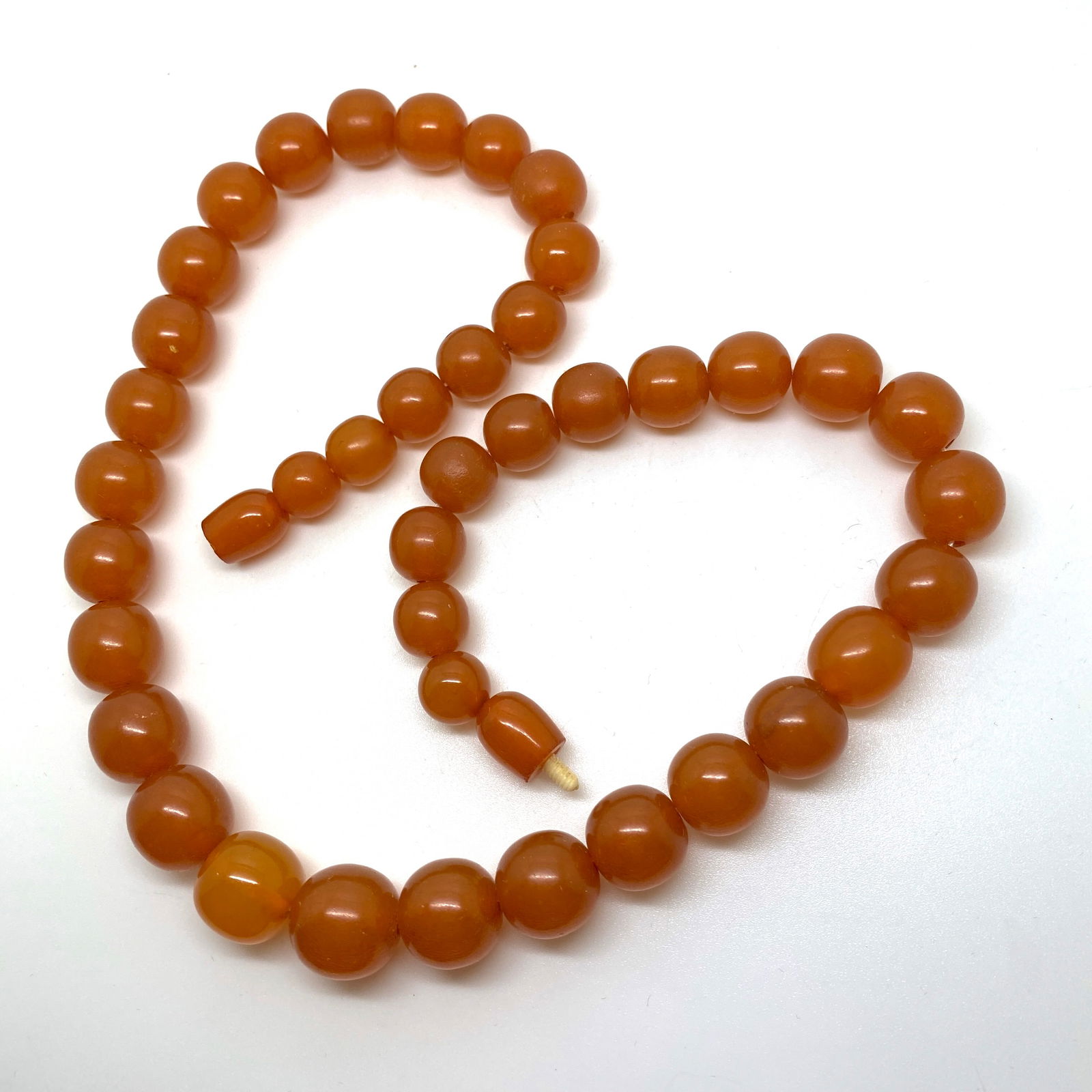 Incredible Vintage Amber Necklace made from Round Amber beads - 3