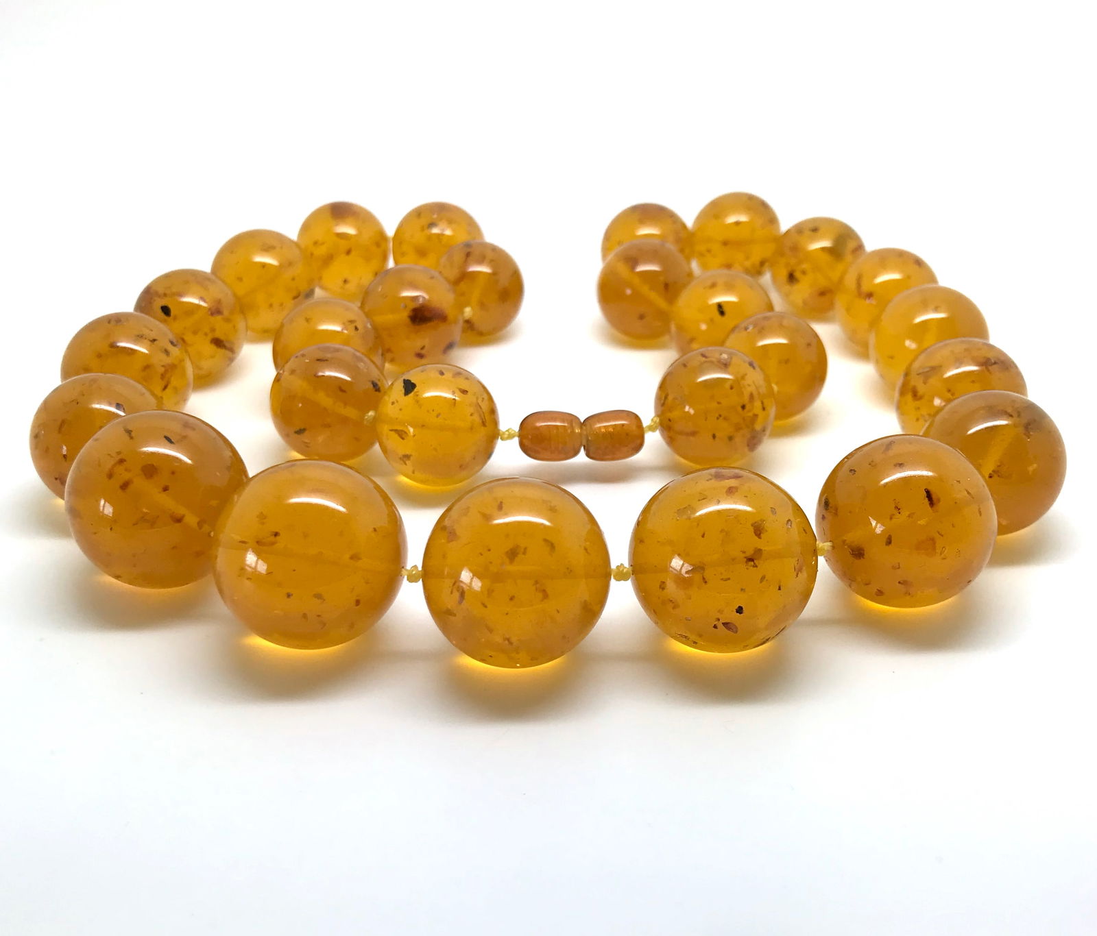 Marvellous Vintage Amber Necklace made from Round Amber beads - 4