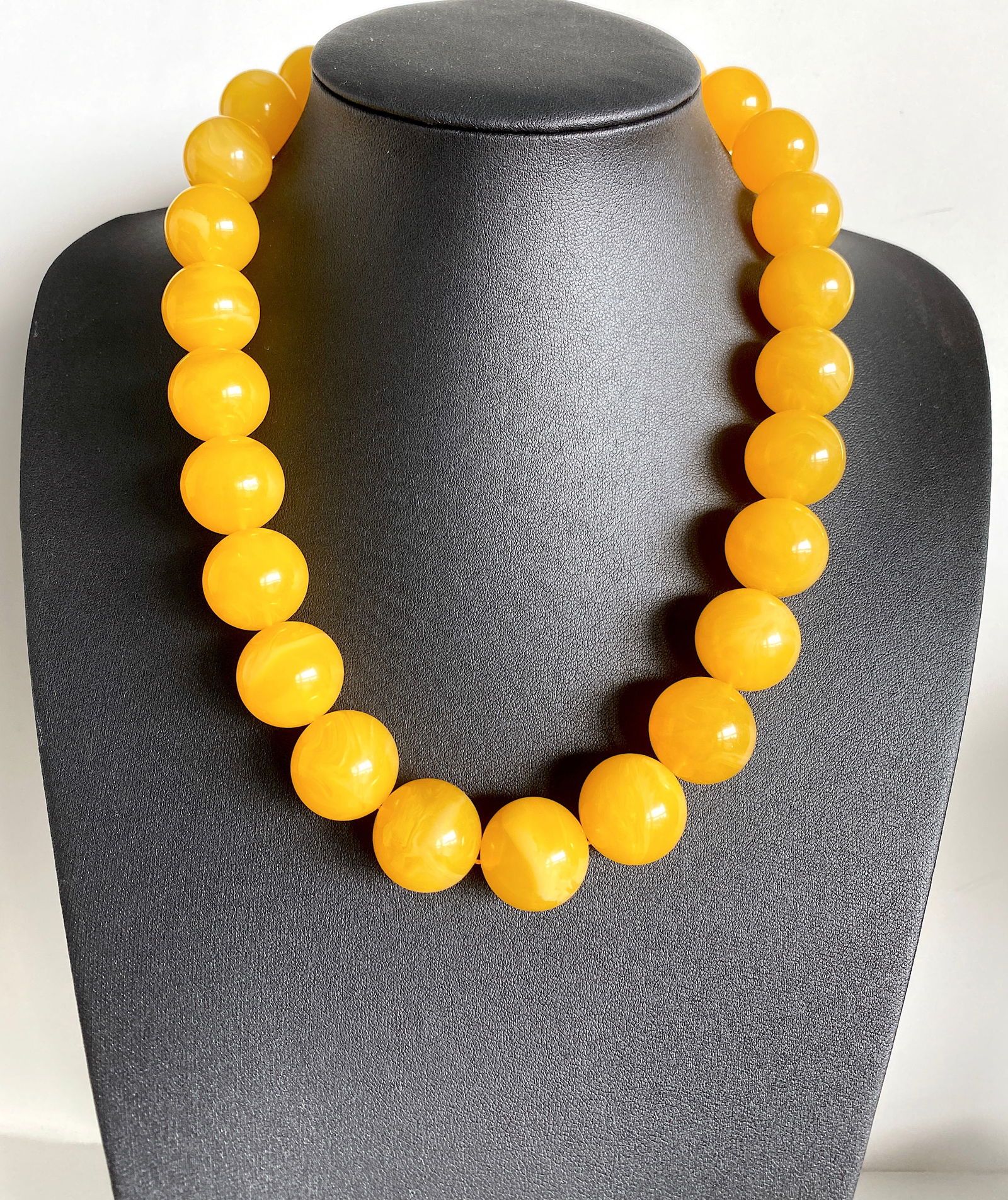 Unique and Stunning Amber Necklace made from Round Amber beads (1 of 10)