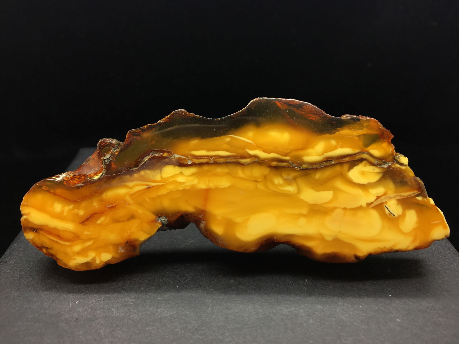 Beautiful Vintage Amber Brooch - 4