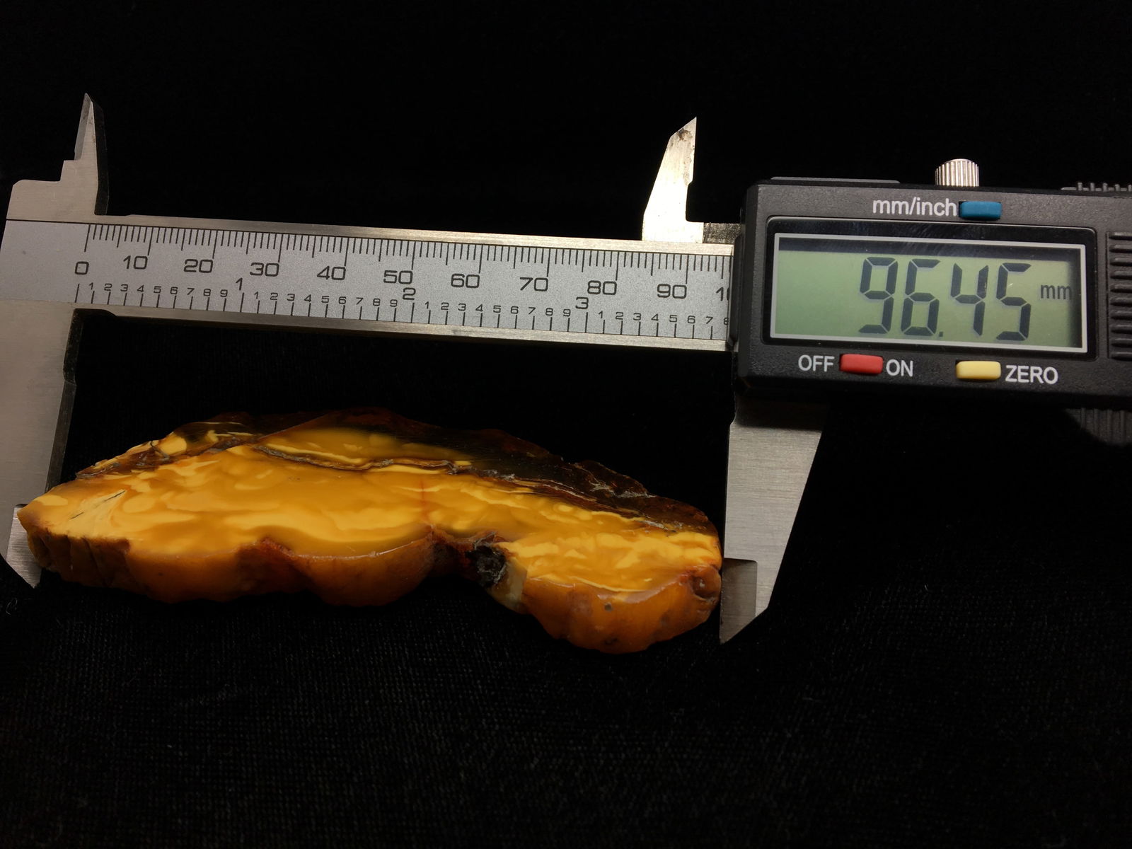 Beautiful Vintage Amber Brooch - 7