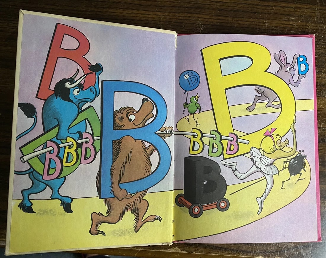 The Berenstain's B Book - A Bright & Early Book 1971 HC Good Condition - 6