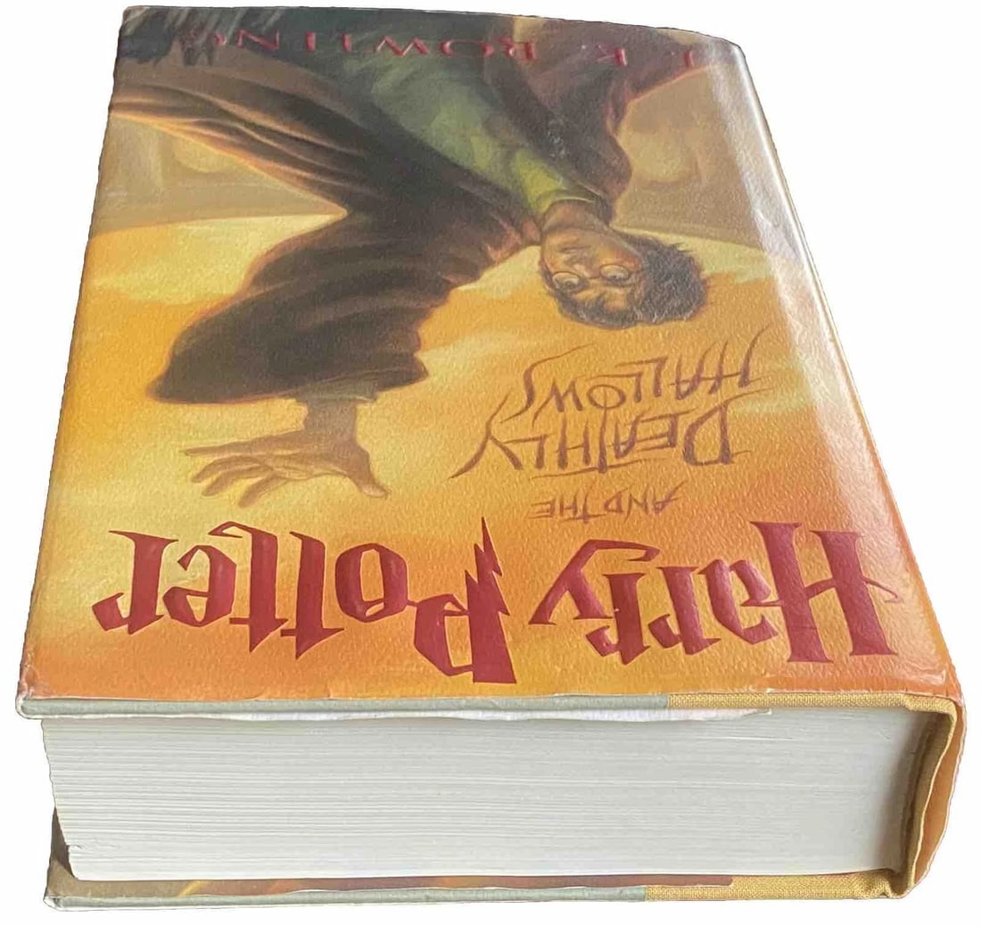 Harry Potter and the Deathly Hallows J.K. Rowling 1st/1st 2007 RARE Page Error - 10