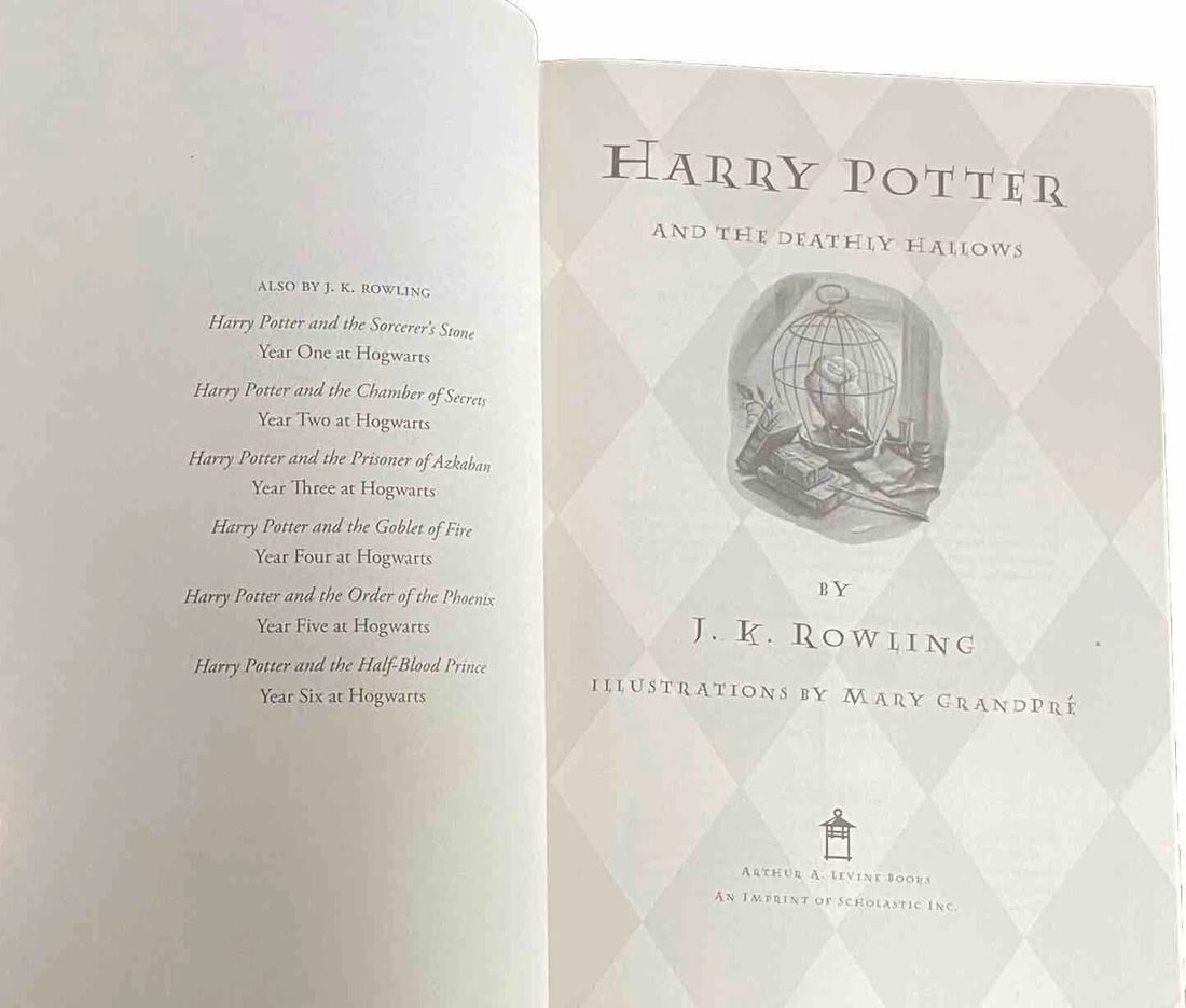 Harry Potter and the Deathly Hallows J.K. Rowling 1st/1st 2007 RARE Page Error - 4