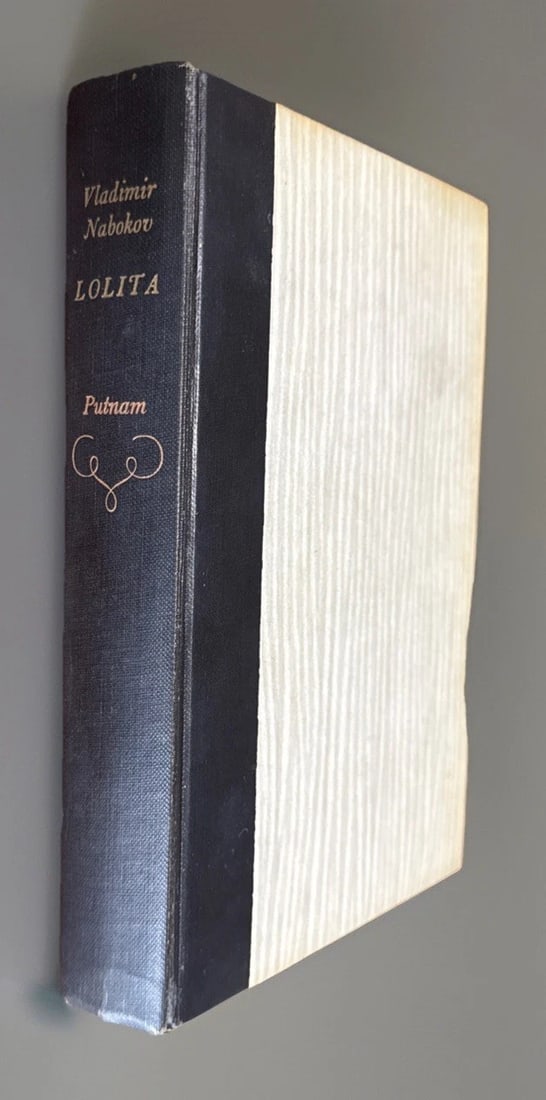 1955 Lolita Vladimir Nabokov G.P. Putnam's 1st/ 16th Very Good HC 1955: Title: 1955 Lolita Vladimir Nabokov G.P. Putnam's 1st/ 16th Very Good HC 1955 Description: The product is a first edition hardcover book titled Lolita by Vladimir Nabokov, published by G.P. Putnam's