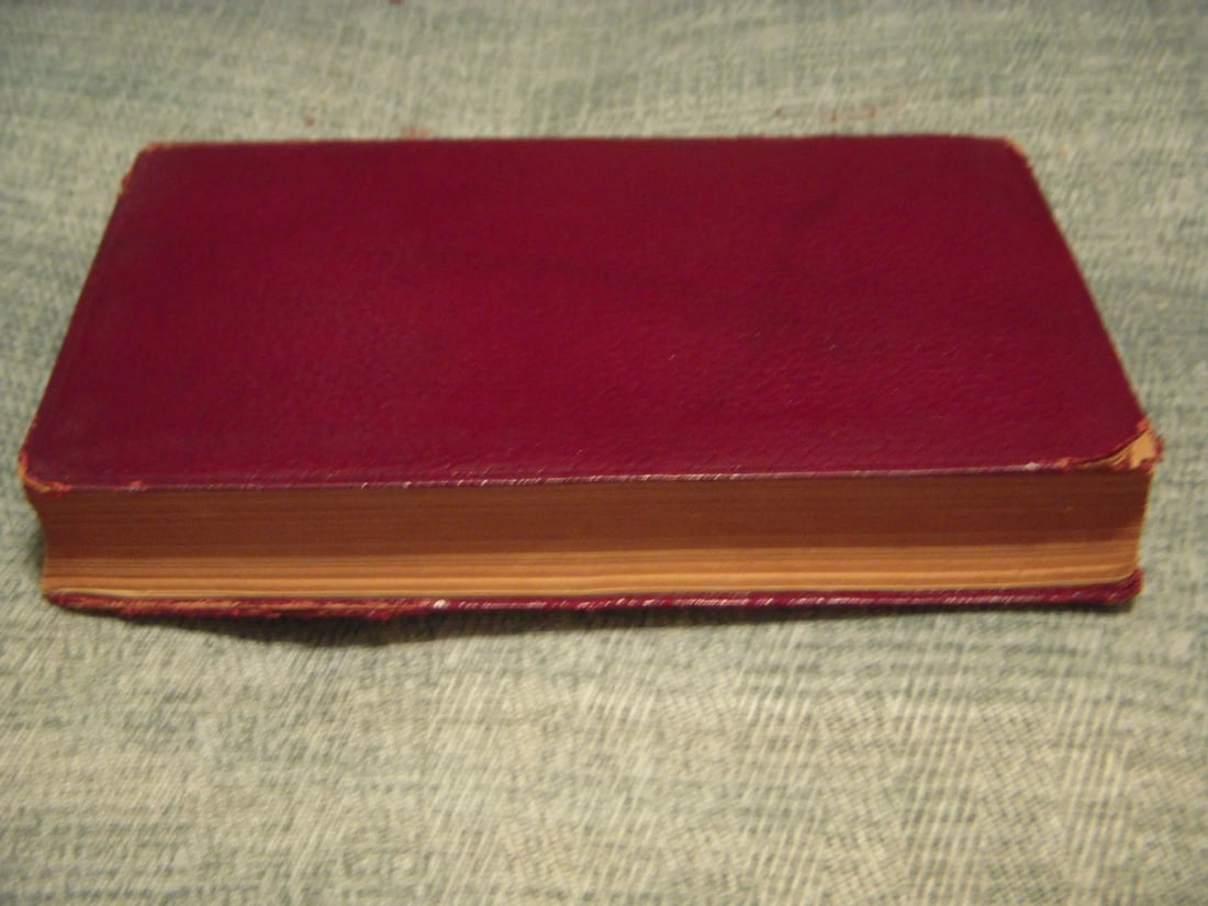 The Poetat the Breakfast Table Oliver Wendell HolmesPrinted England,Leather, VTG - 7