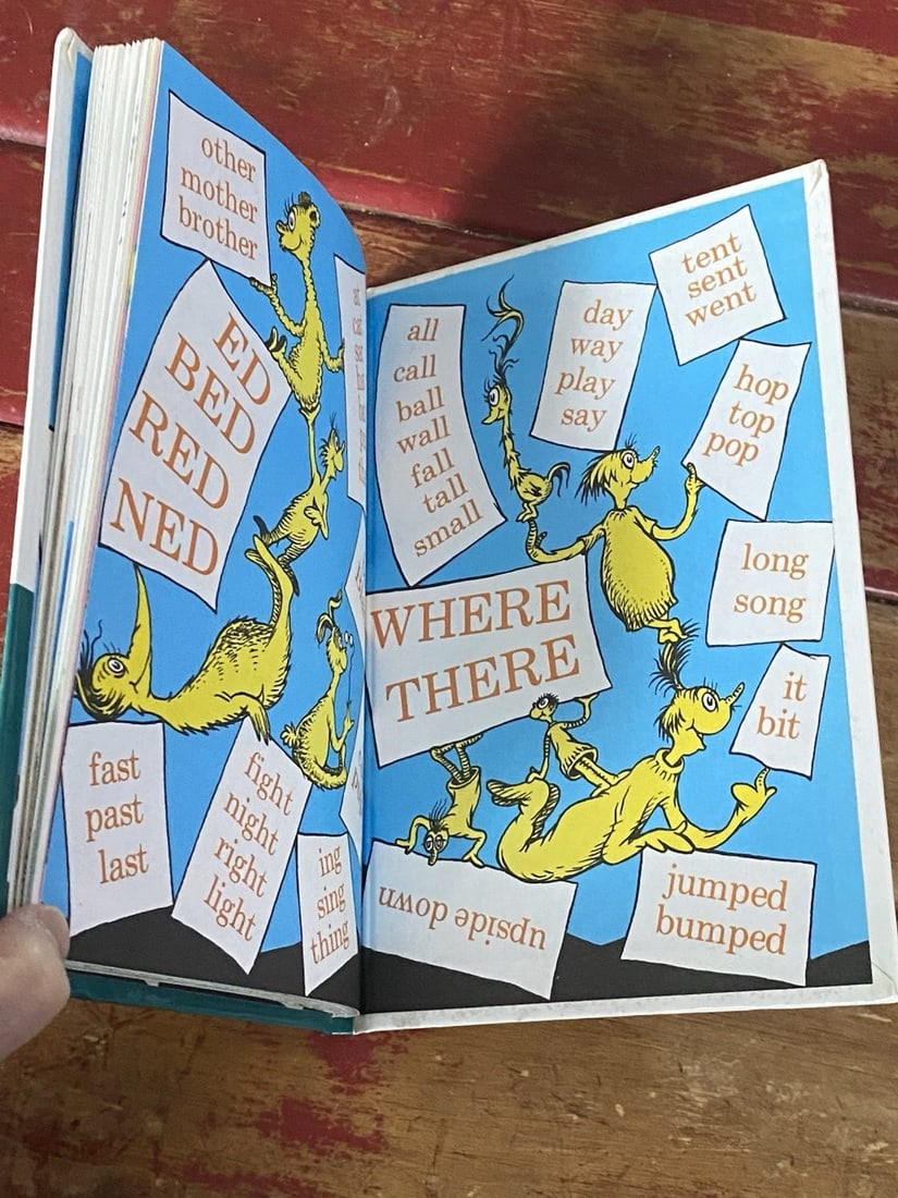 Hop on Pop Dr. Seuss 1963 Grolier Book Club Edition Hardcover Excellent Cond. - 9