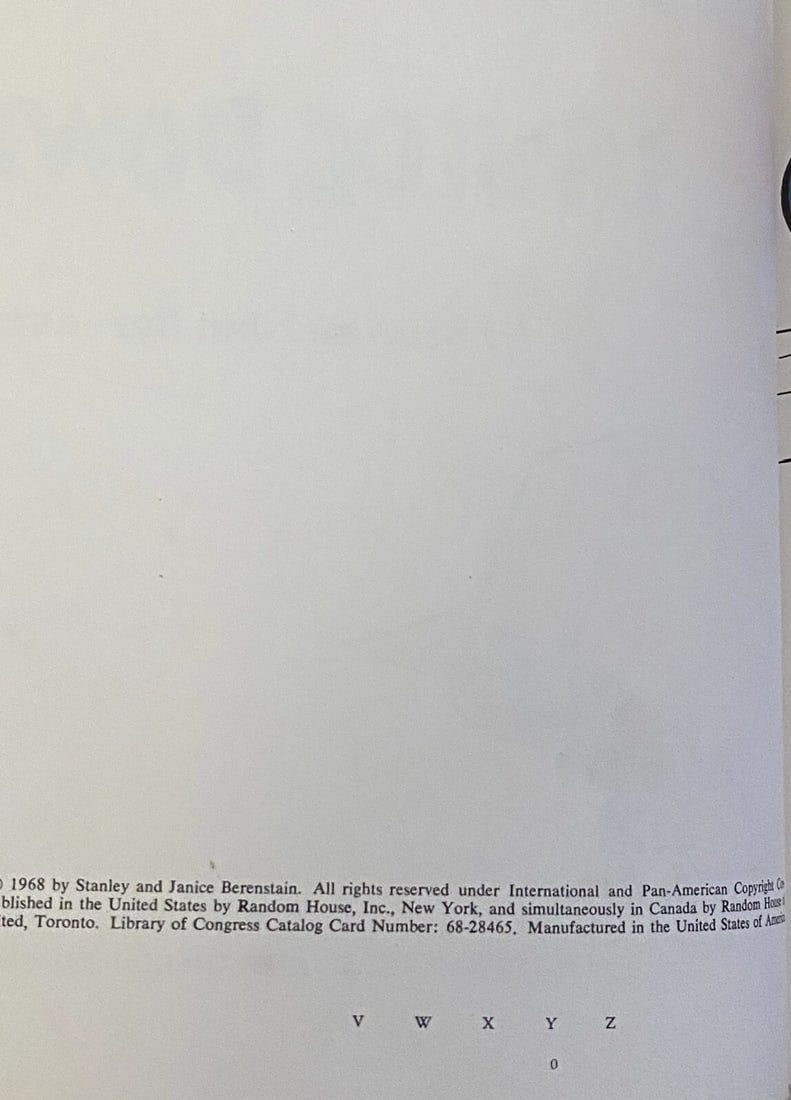 Inside Outside Upside Down 1968 HC Excellent condition - 4