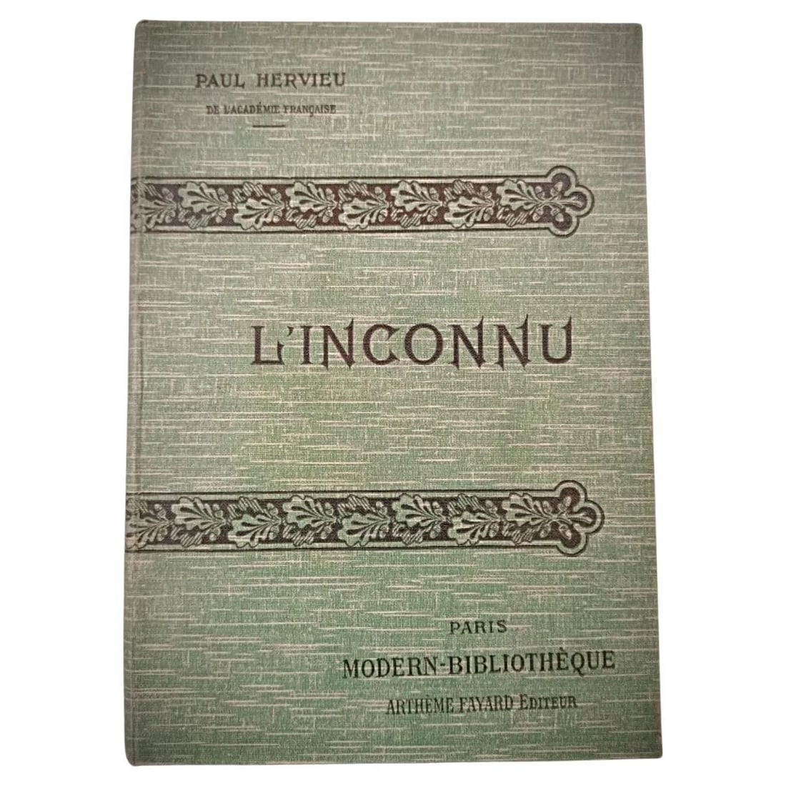 Vintage 20th Century Book "L'Inconnu" by Paul Hervieu - Paris: Title: Vintage 20th Century Book "L'Inconnu" by Paul Hervieu - Paris Origin: FranceDimension: Height: 24.5 cm (9.65 inches) Length: 17.5 cm (6.89 inches) Thickness: 1 cm (0.39 inches)Material: