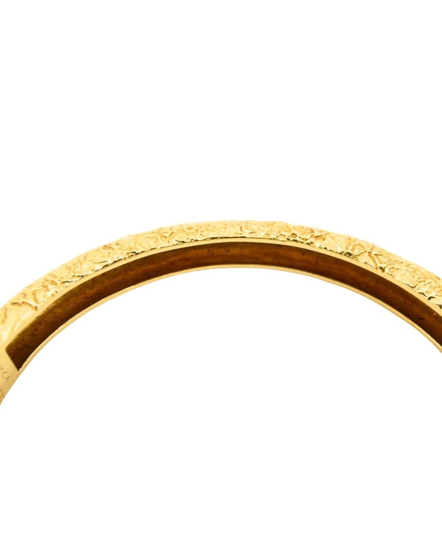 Vintage Van Cleef & Arpels Bracelet Gold Coral Diamond Bangle - 11