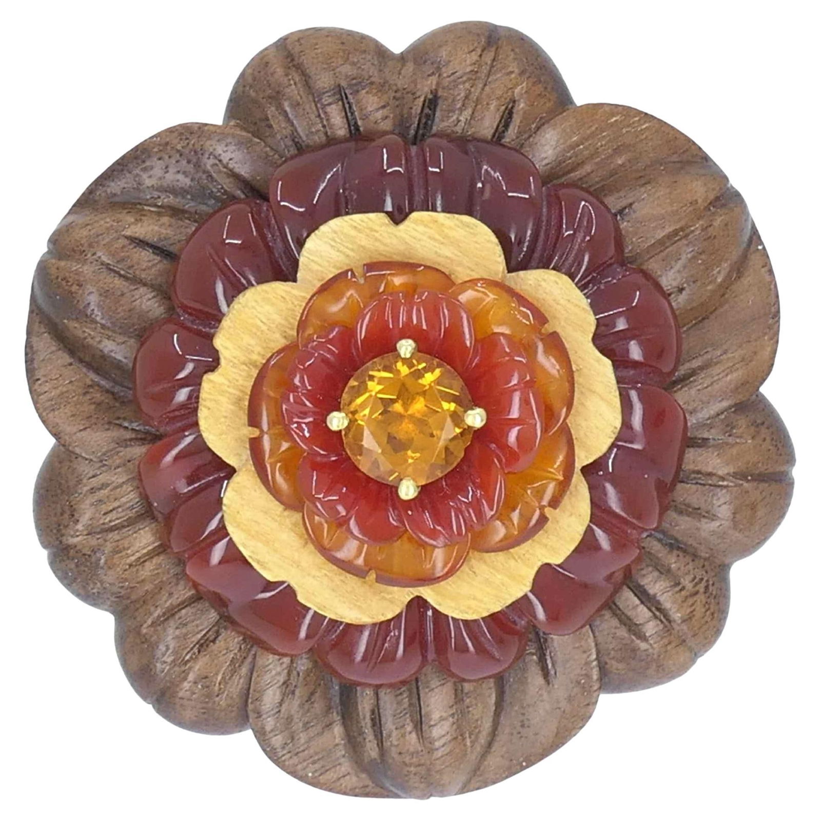 Bettina Gabetti for Trianon Flower Brooch 18k Gold Carved Wood Carnelian Citrine: Title: Bettina Gabetti for Trianon Flower Brooch 18k Gold Carved Wood Carnelian Citrine Description: About the Item This carved wood and gemstone brooch by Bettina Gabetti for Trianon is a striking