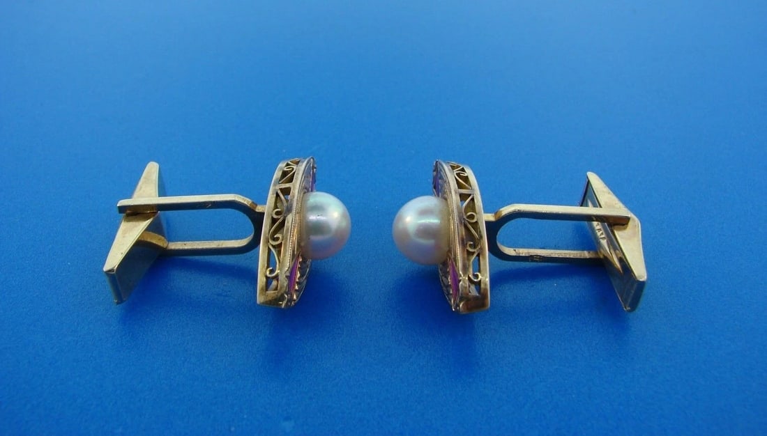 LUXURIOUS 14k Yellow Gold, Pearl & Ruby Cufflinks - 2