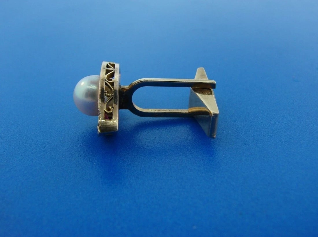 LUXURIOUS 14k Yellow Gold, Pearl & Ruby Cufflinks - 4