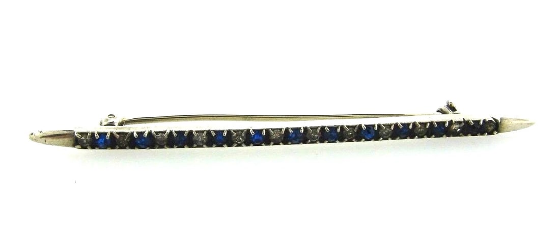 c.1930 STERLING SILVER BAR PIN RHYNESTONE WHITE & BLUE STAMPED BROOCH: Title: c.1930 STERLING SILVER BAR PIN RHYNESTONE WHITE & BLUE STAMPED BROOCH Description: C.1930 ART DECO STERLING SILVER RHYNESTONE WHITE & BLUE STAMPED: STERLING PIMEASURES: 2 3/4'' X 1/8'' WEIGHT